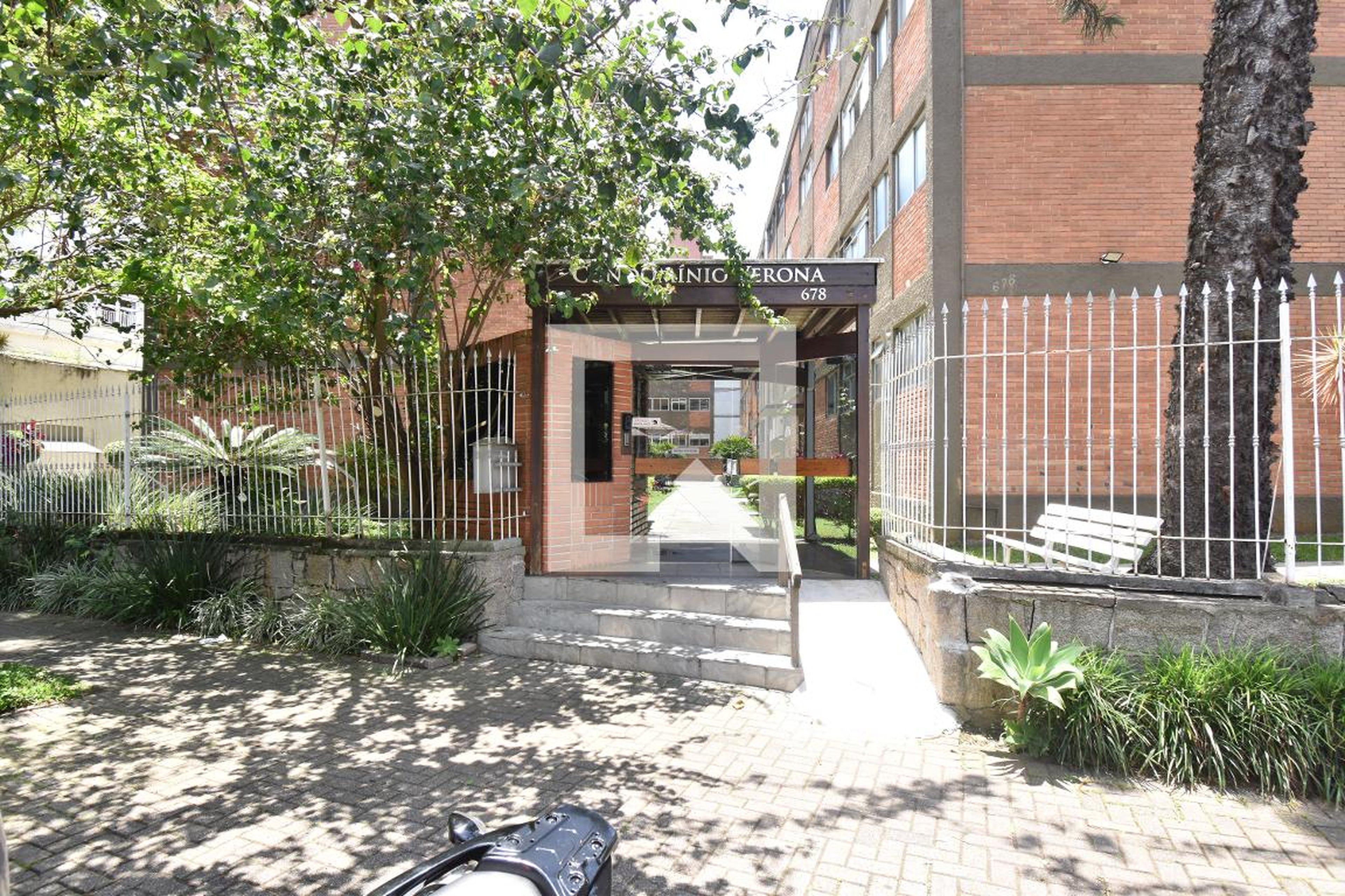 Fachada Condomínio em Alameda Dom Pedro II, 678