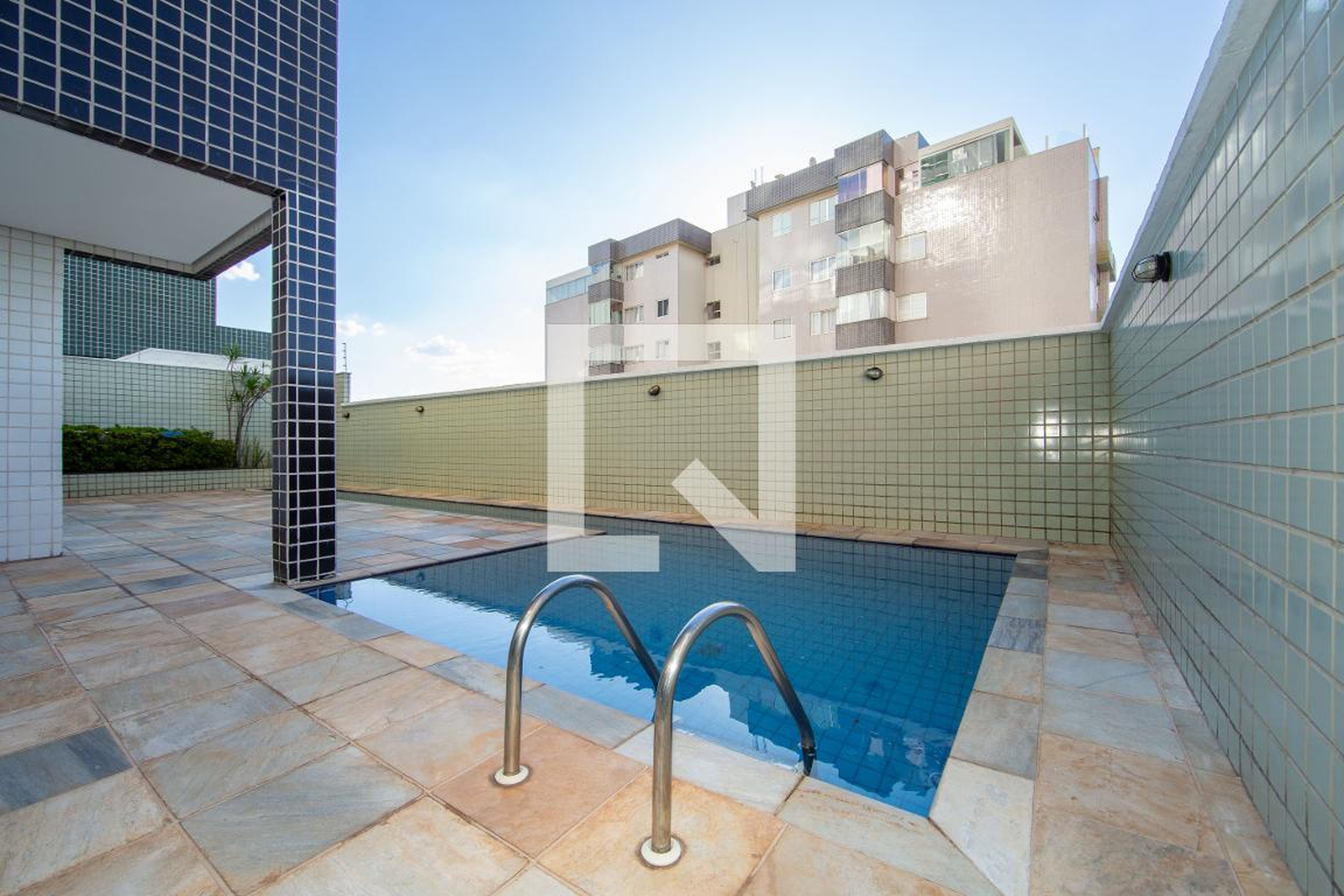 PISCINA - 