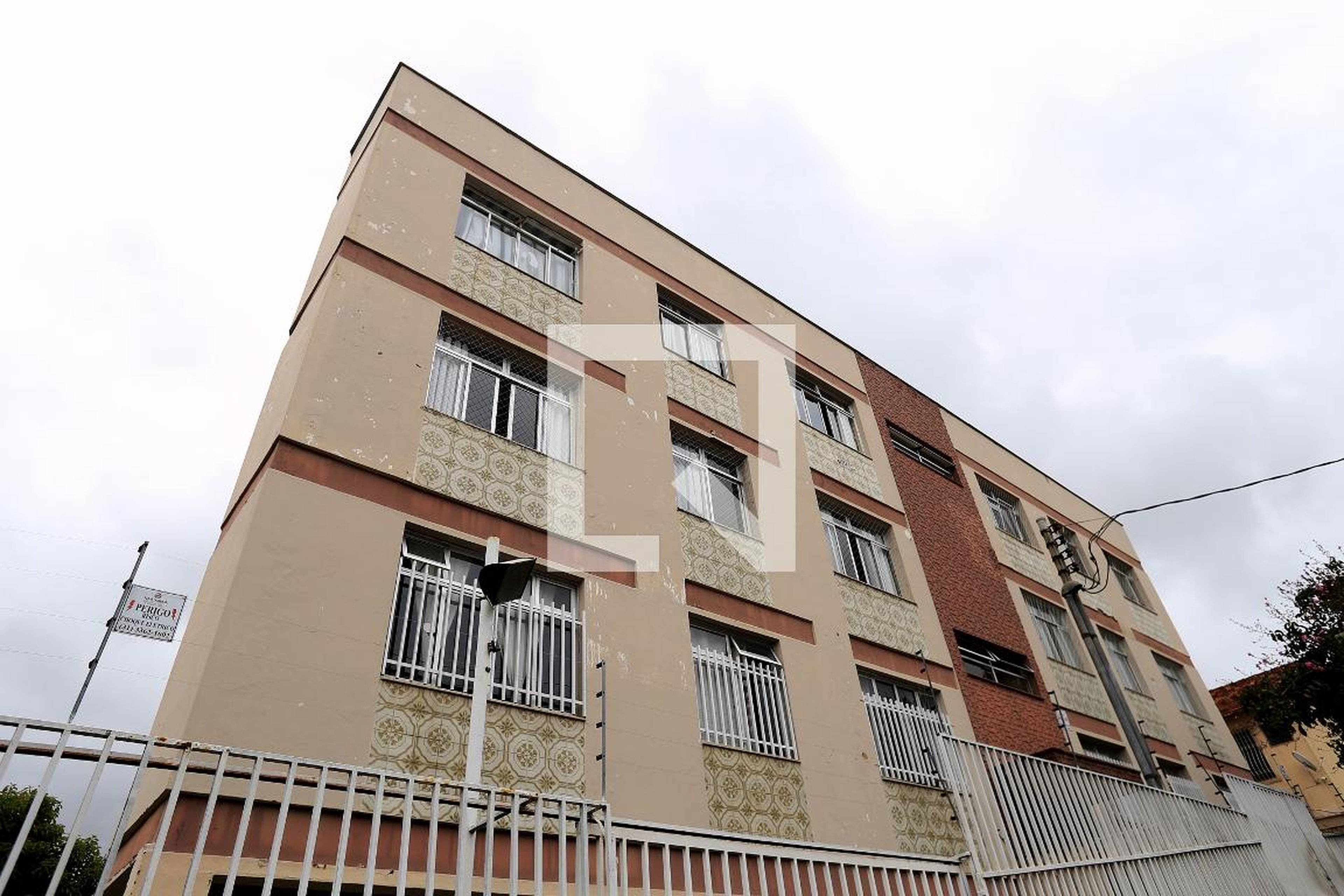 Fachada Condomínio em Rua Coronel Figueiredo, 430