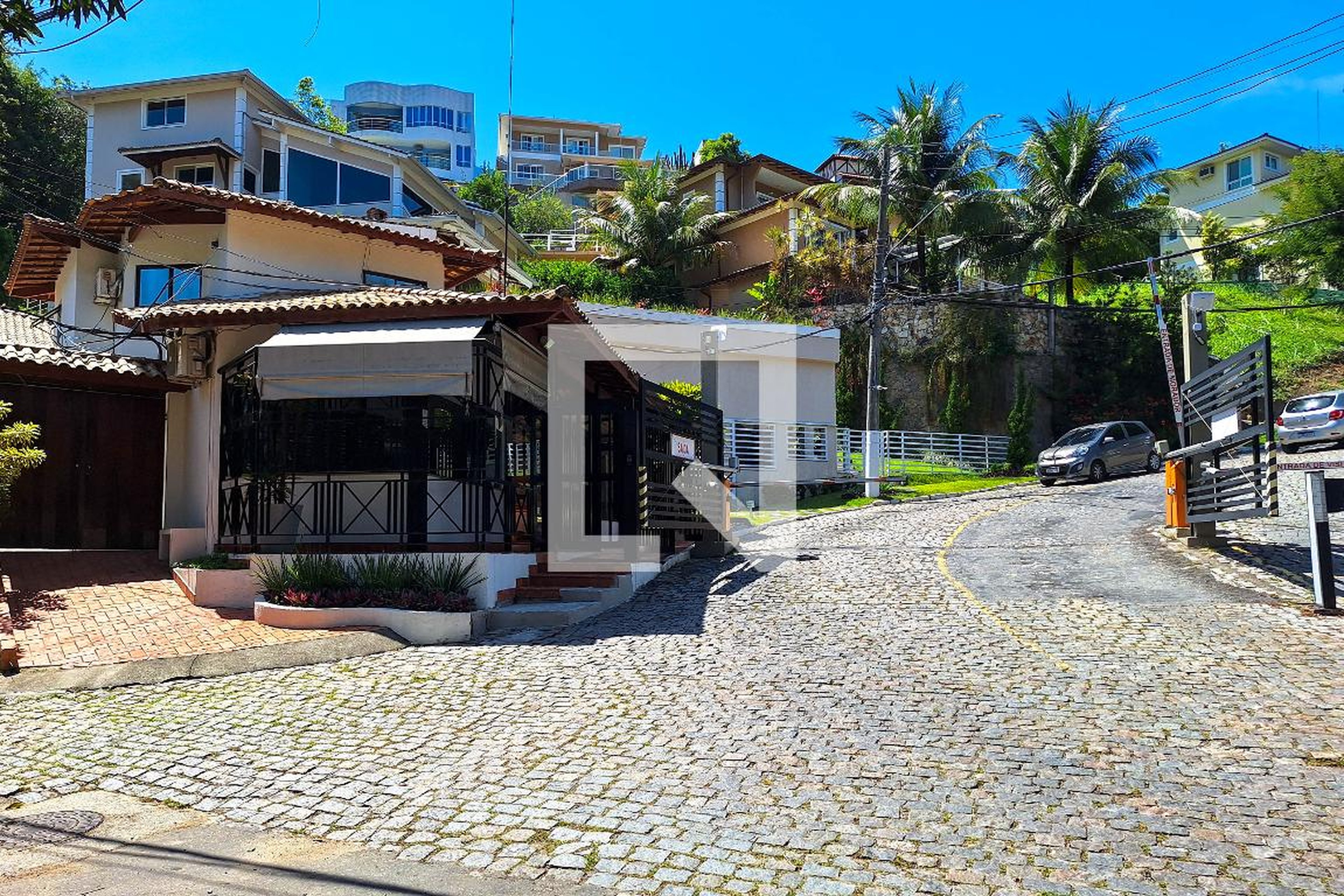 Fachada Residencial Camboata