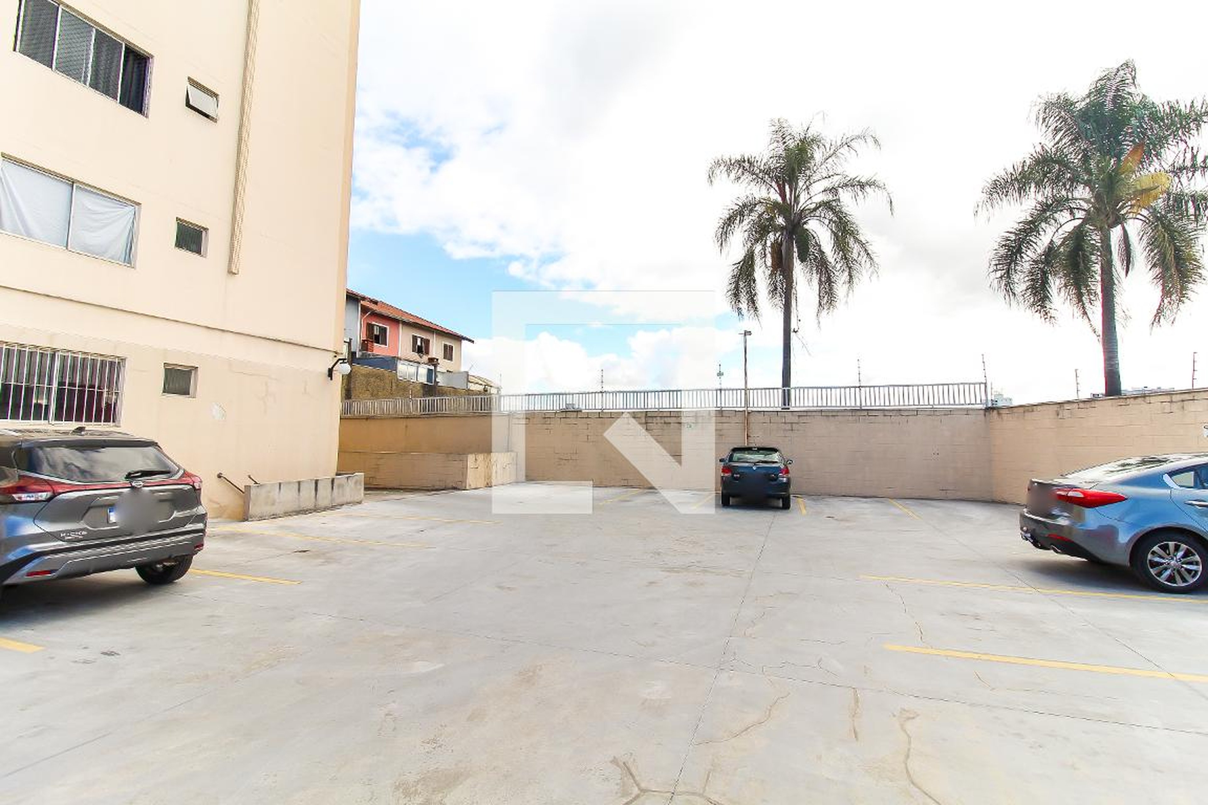 Estacionamento - Flores De Primavera