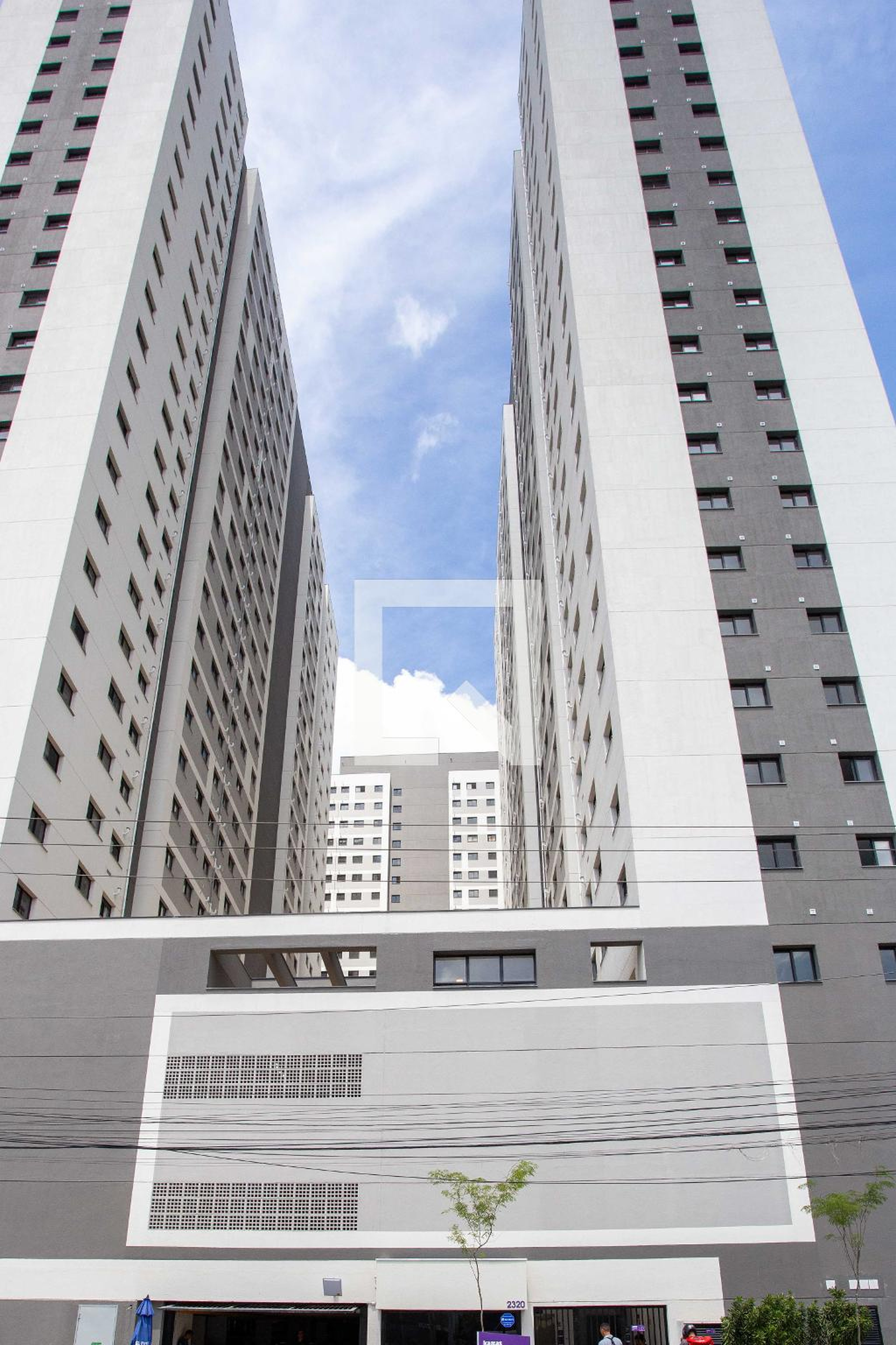 Fachada do condomínio Condomínio KZ Infinity Diadema