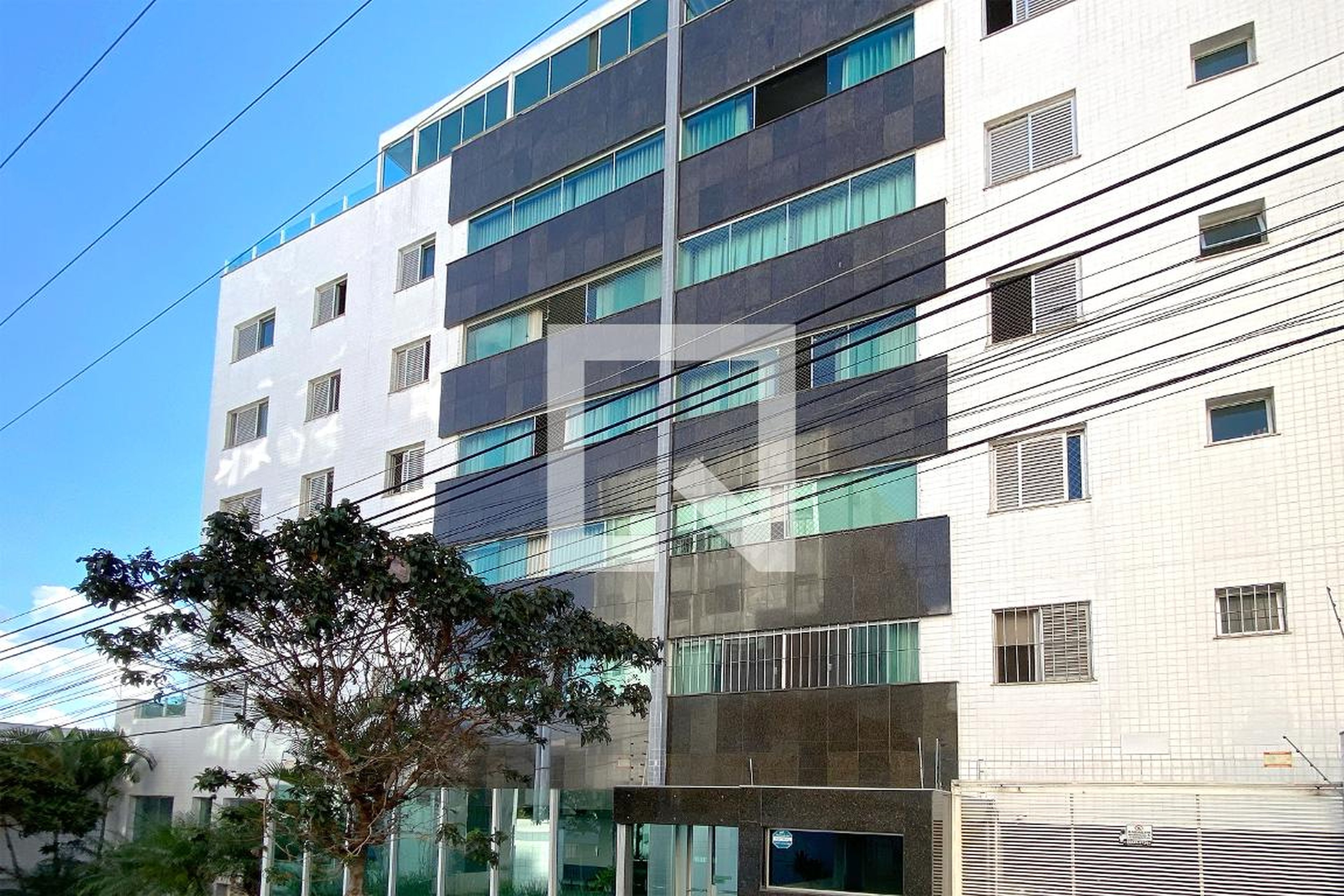 Fachada Residencial Villa Castelli