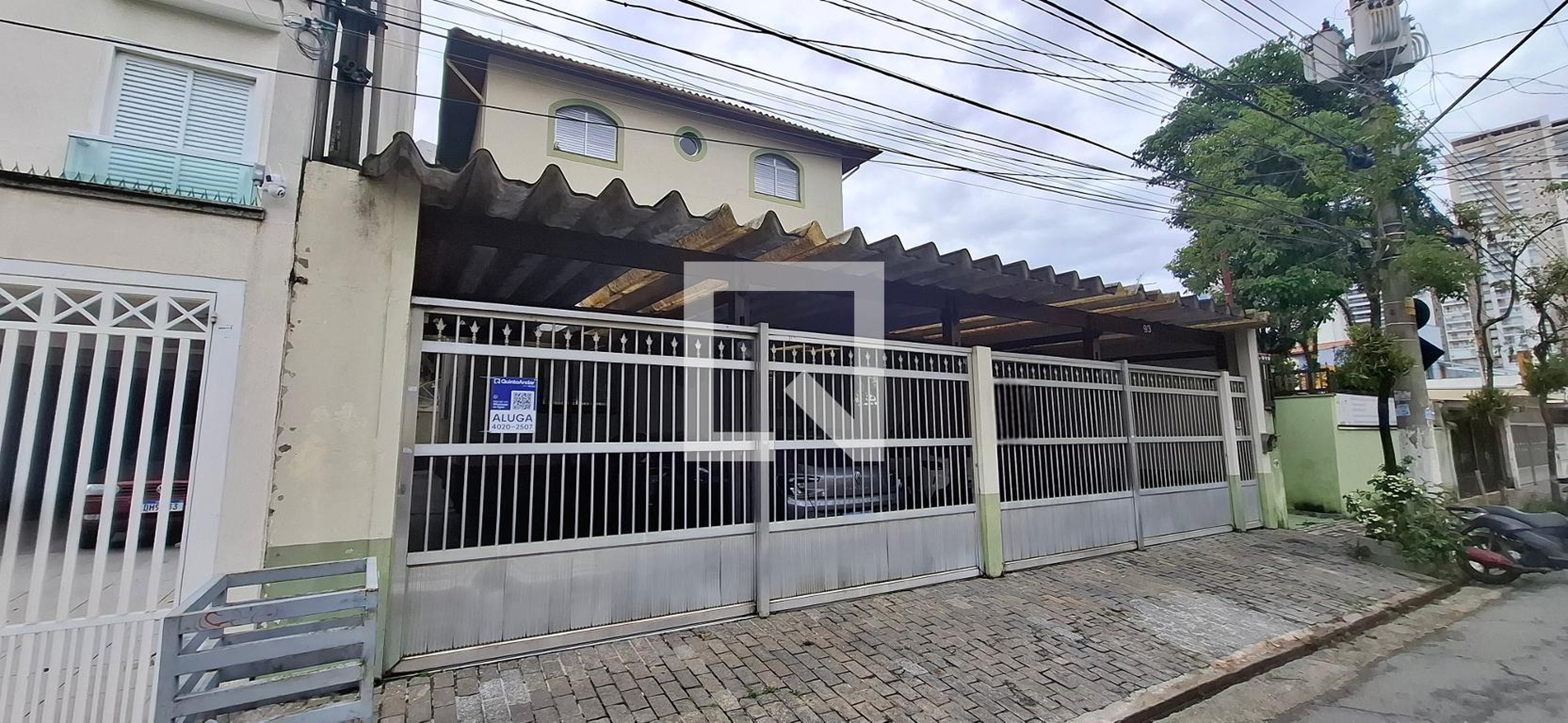 Fachada Condomínio em Rua Lindóia, 93