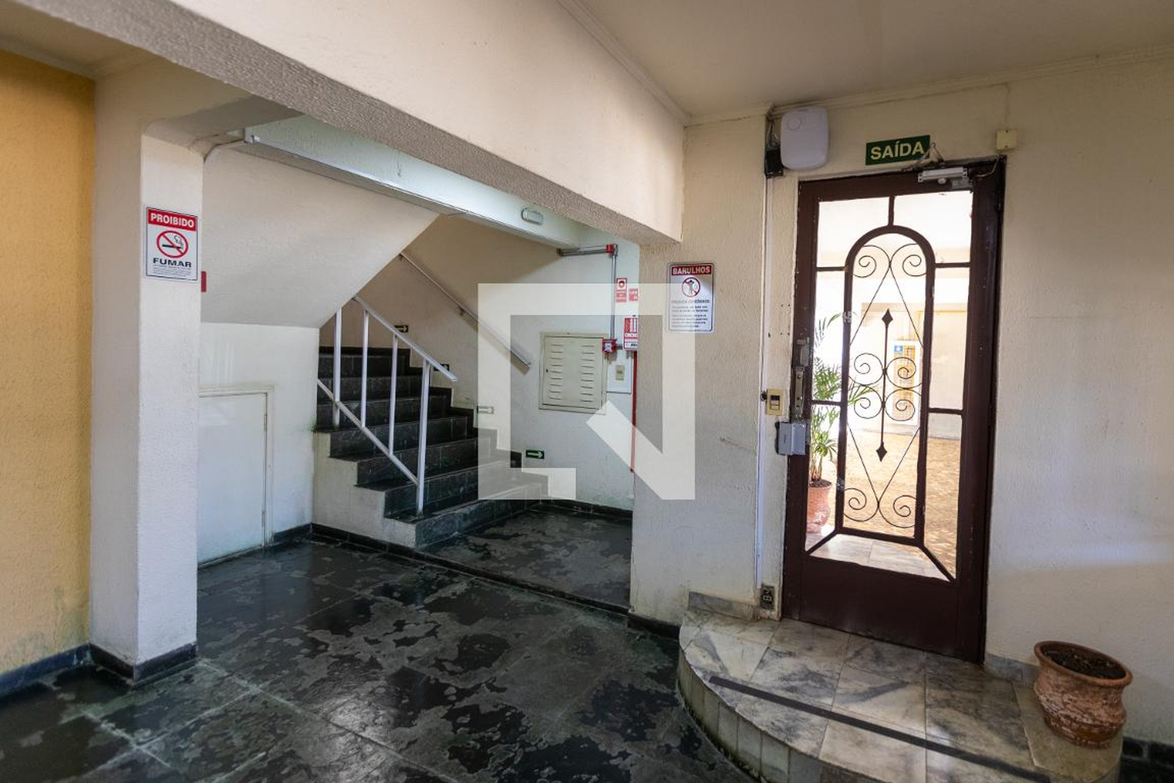 Entrada do Prédio - Residencial Primavera