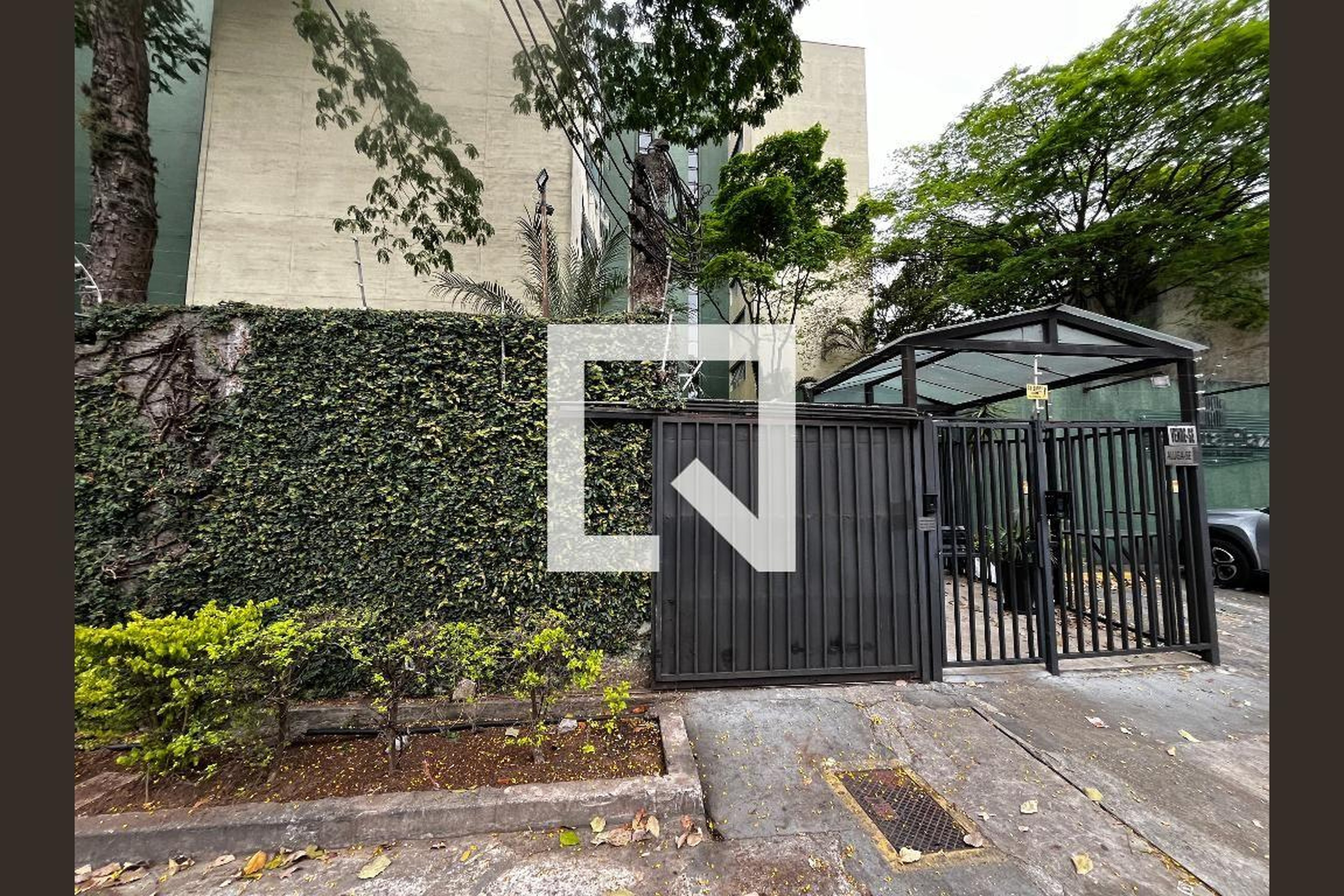 Fachada do Prédio Condomínio Santana Plaza