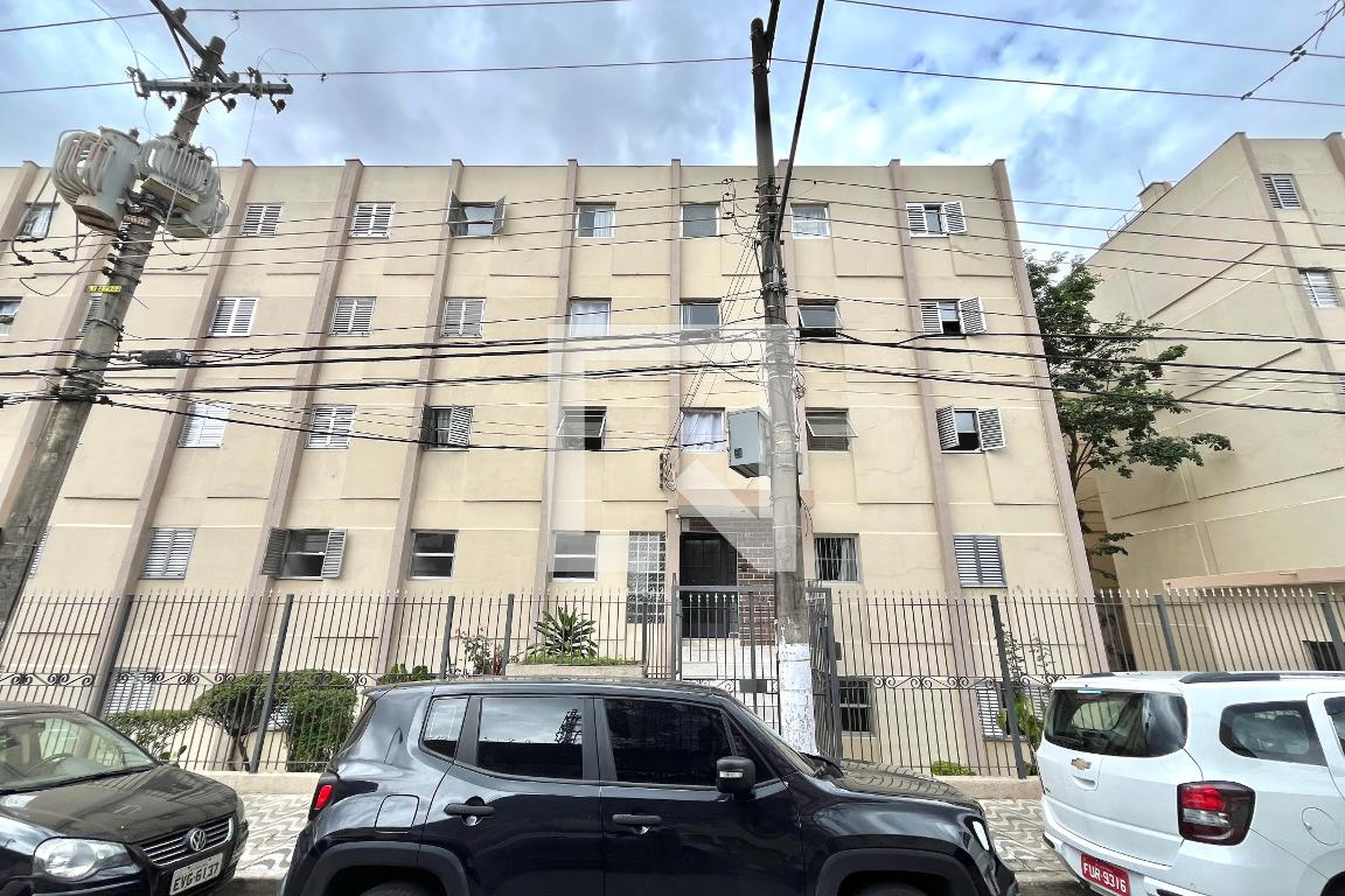 Fachada Condomínio em Rua Tenente Ubirajara Monory, 172