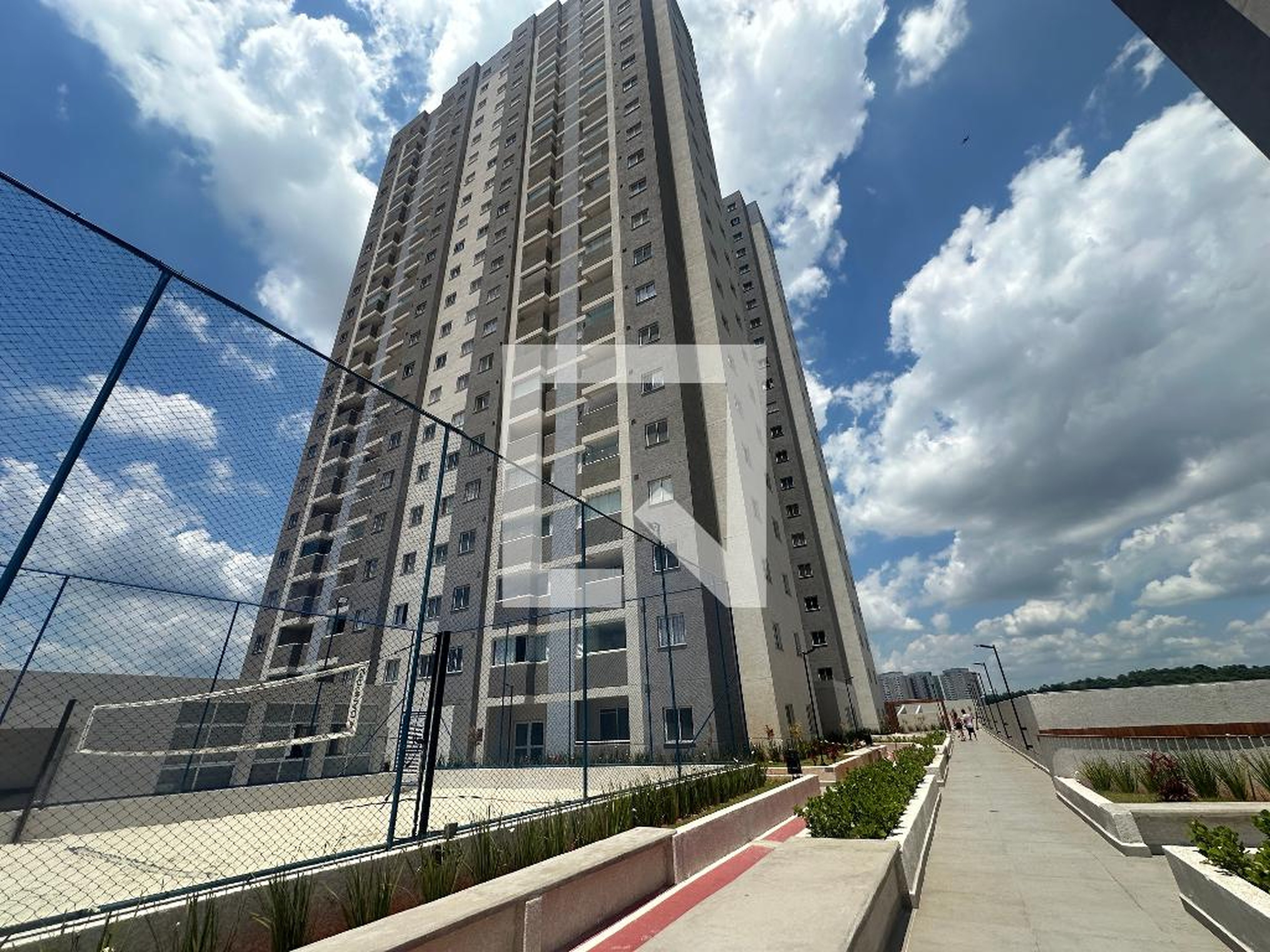 Fachada Condomínio em Rua Ferrúcio Brinati, 445