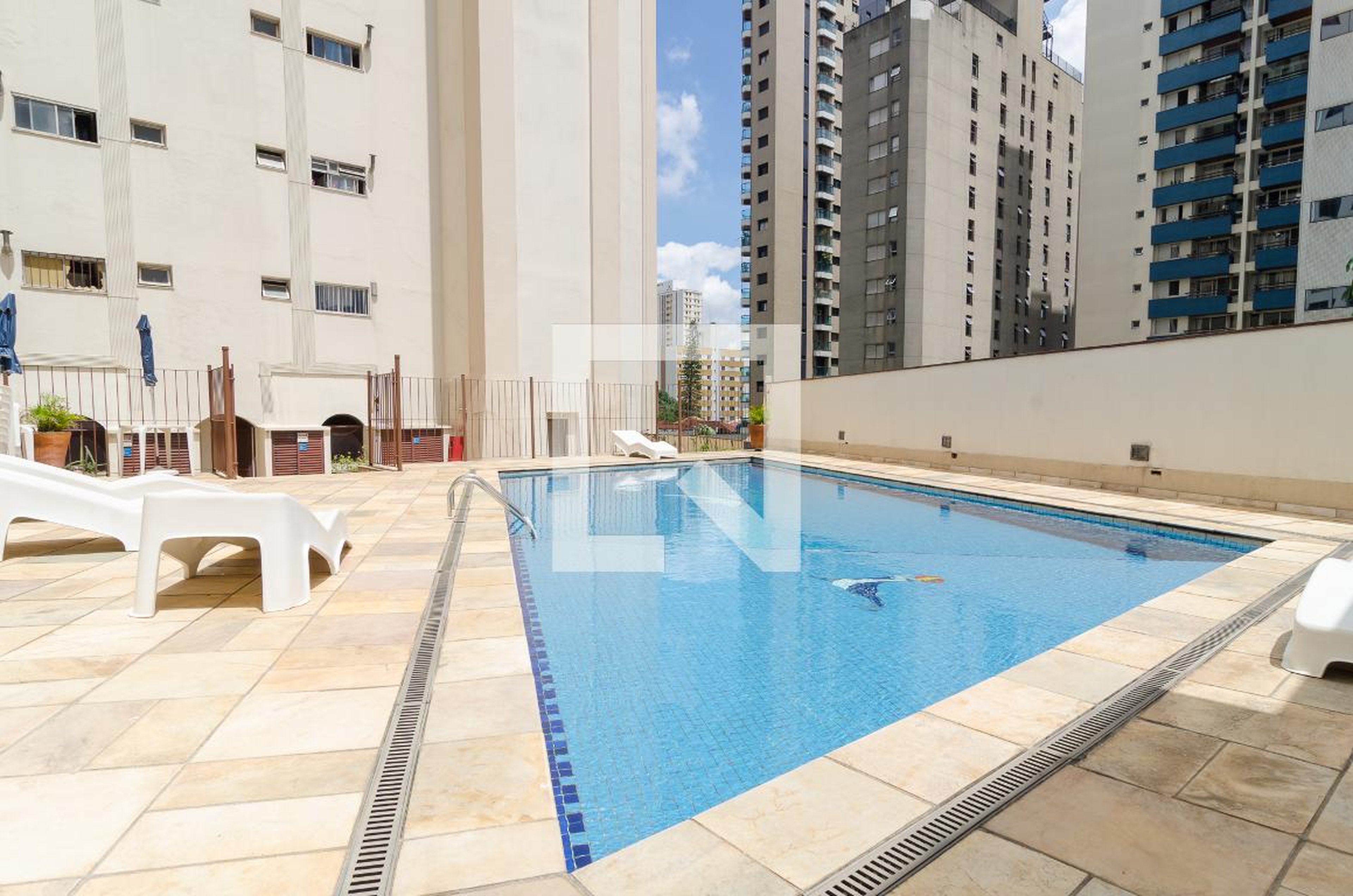 Piscina - Edifício Maison Valleroy Vallencay Vincennes