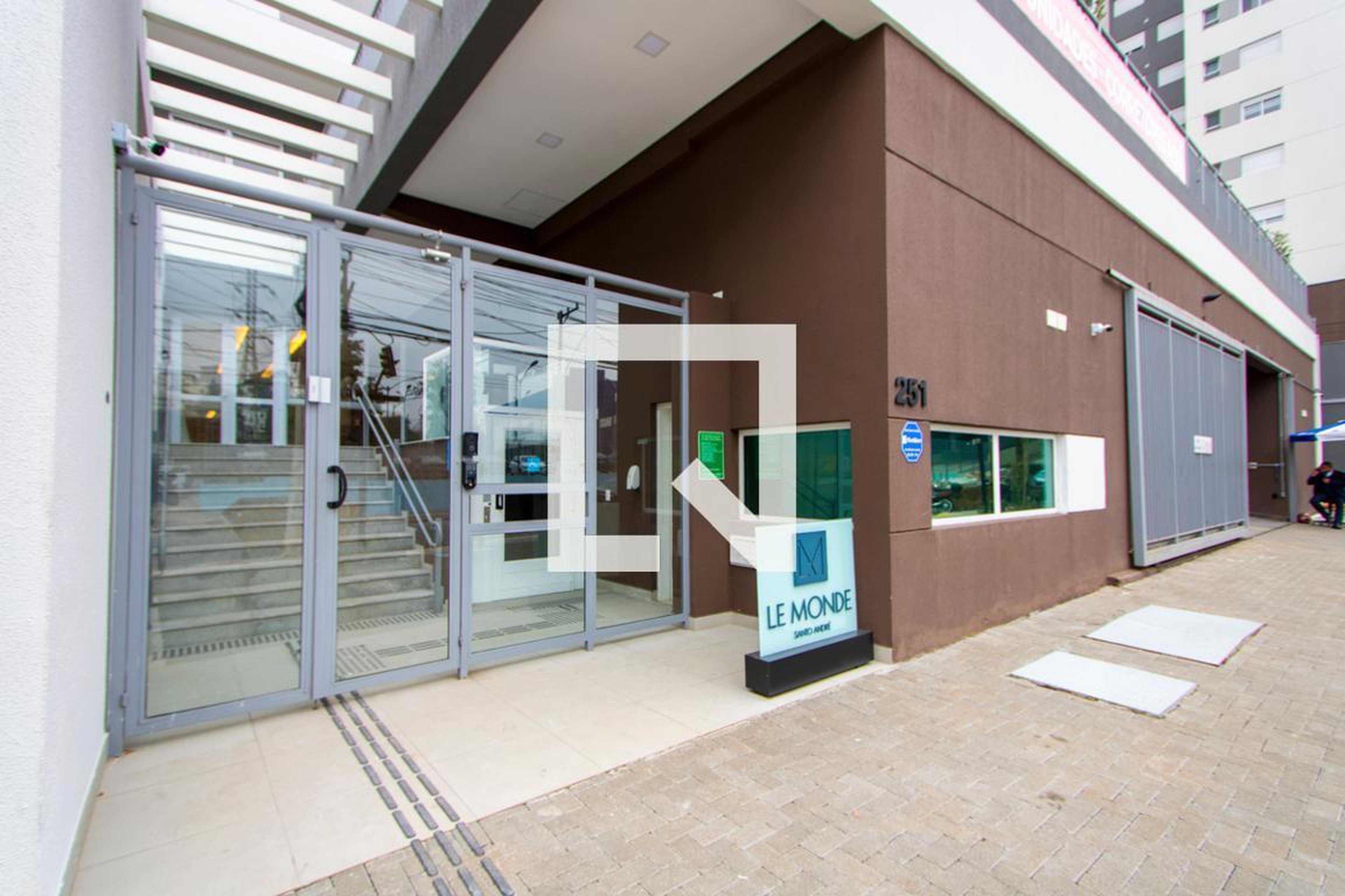 Fachada do Prédio Condomínio Le Monde