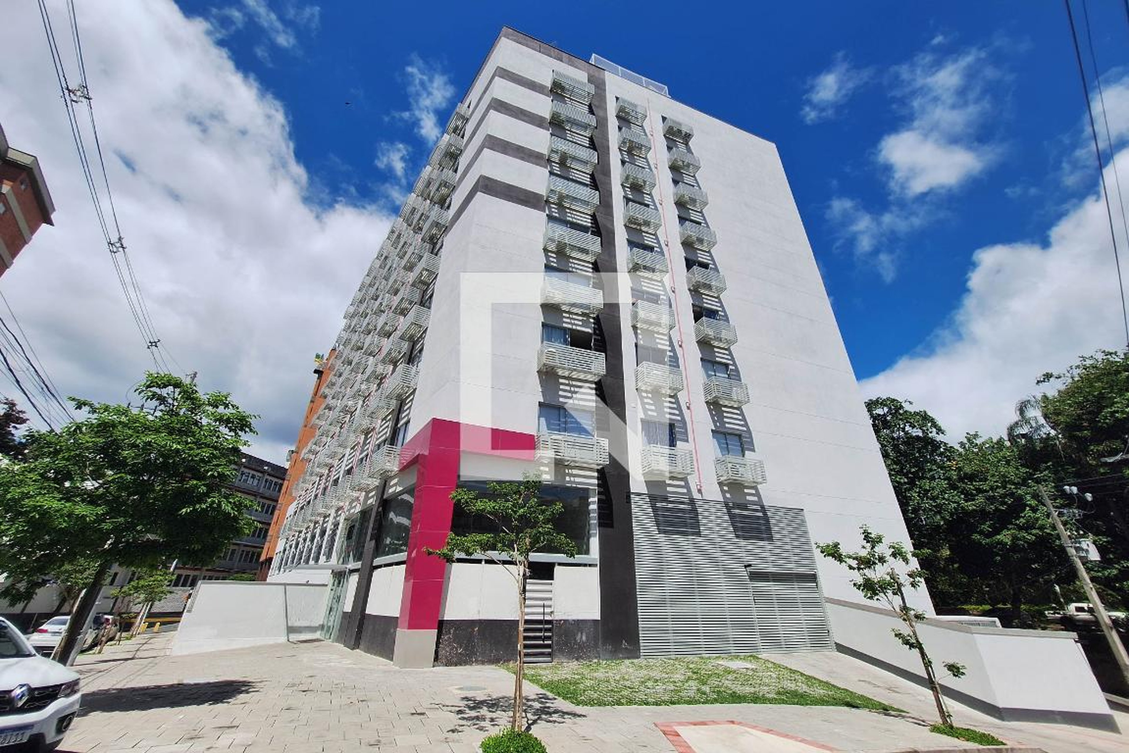 Fachada Condomínio Uni Studios