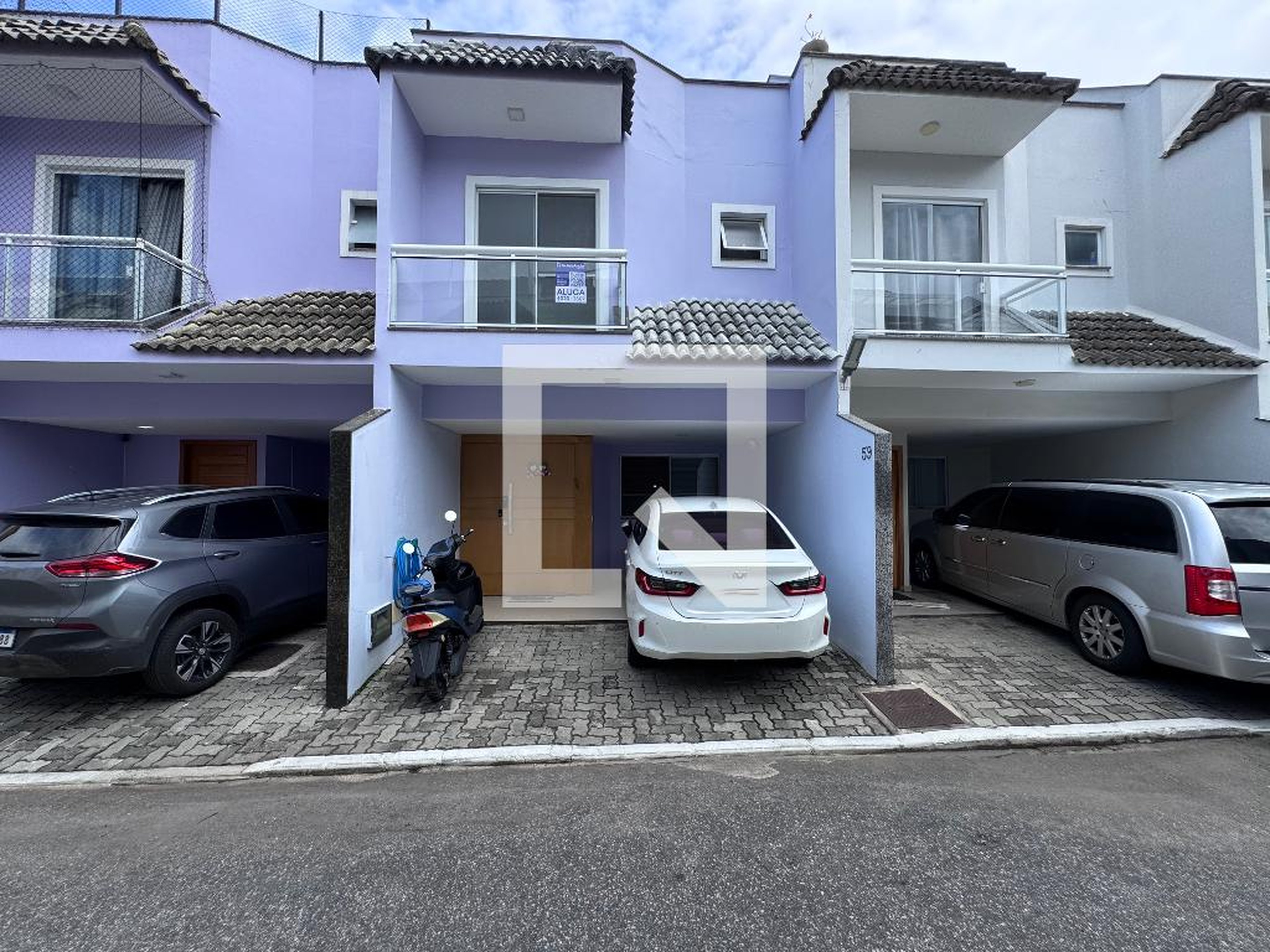 Fachada Condomínio em Rua Professor Santos Moreira, 19