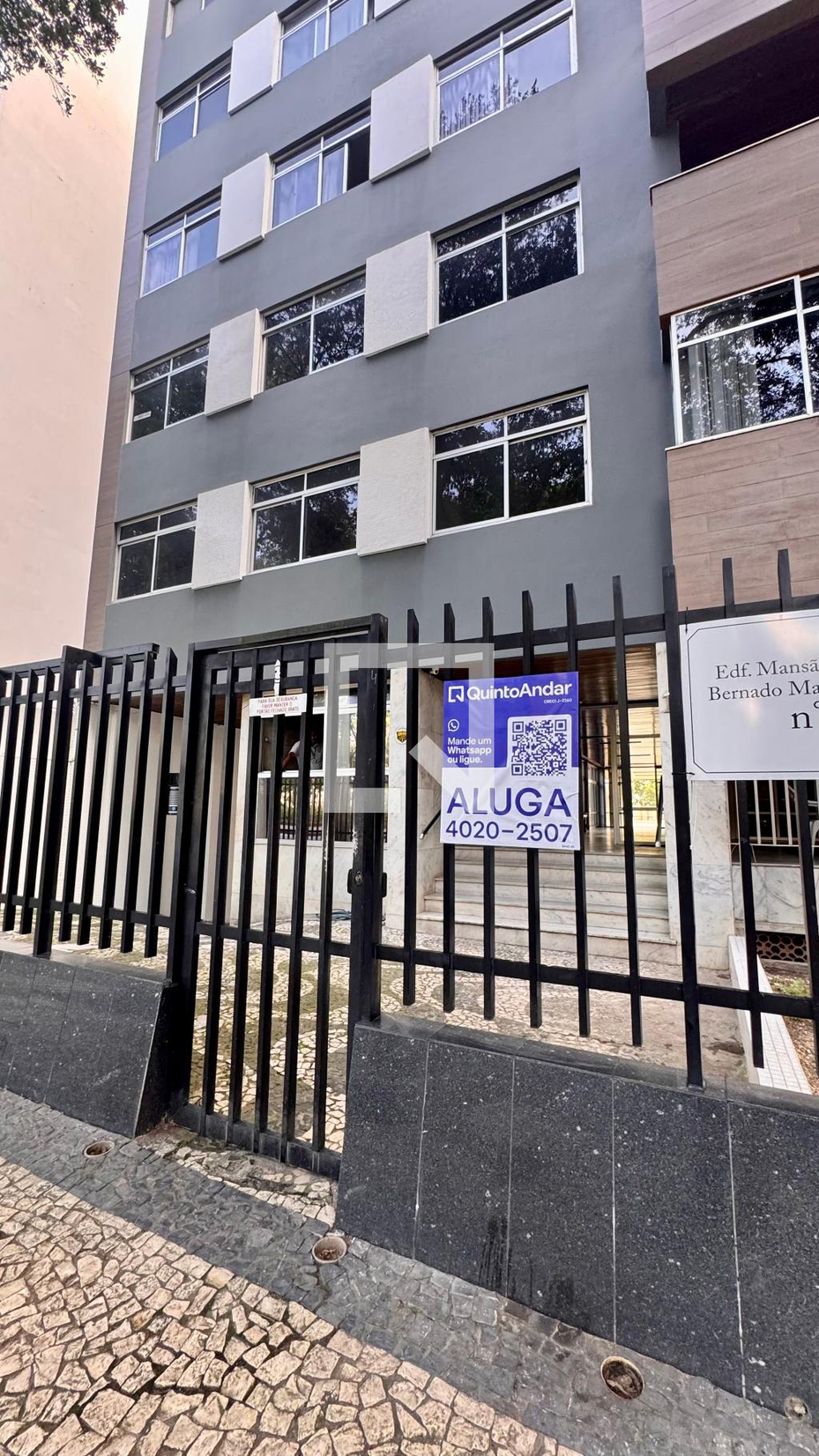 Fachada Condomínio Comendador Bernardo Martins Catharino