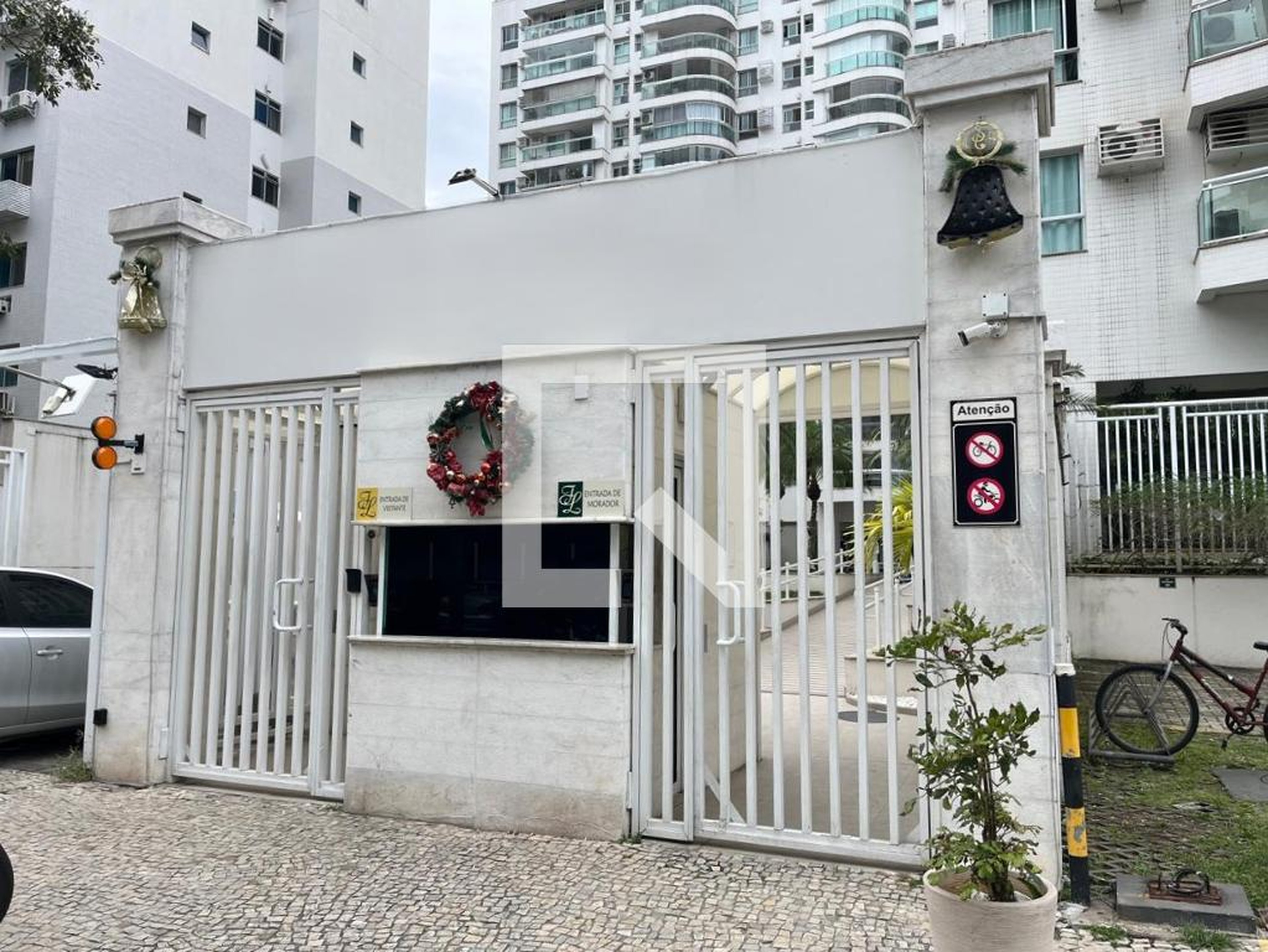 Fachada Condomínio Front Lake