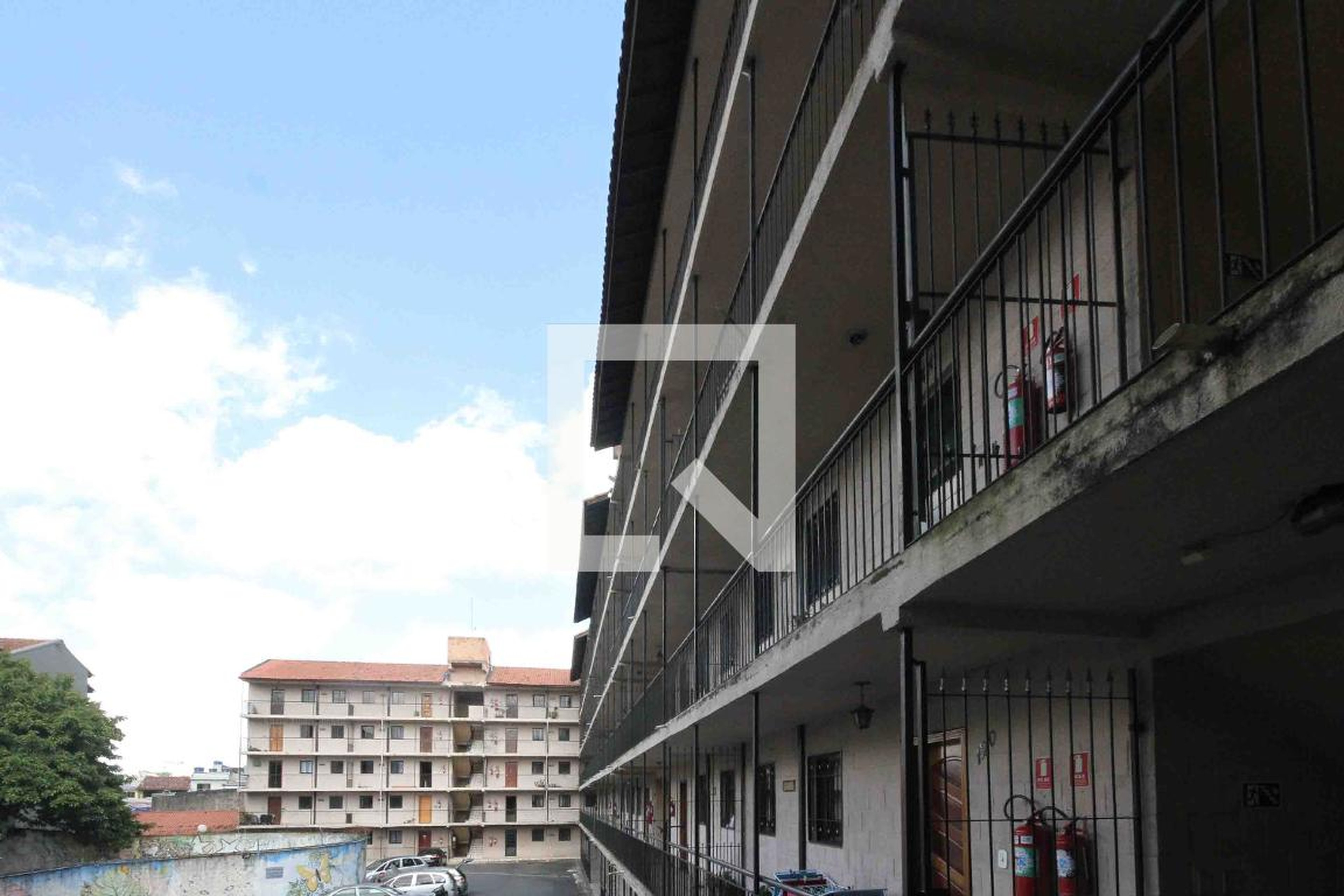 Fachada Condomínio em Rua Alexandre Groppali, 332