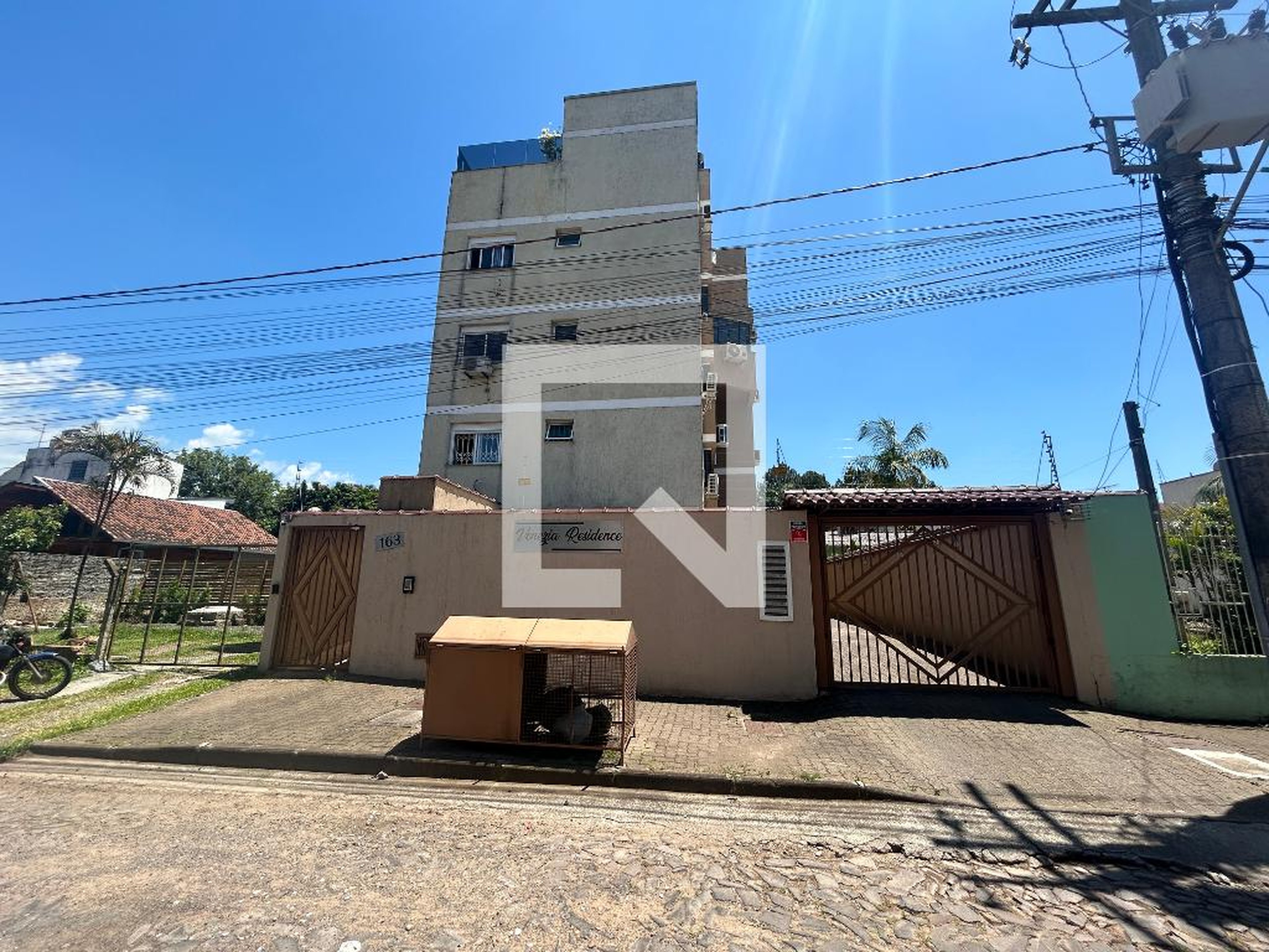 Fachada Condomínio em Rua Roberto Arthur Seewald, 163