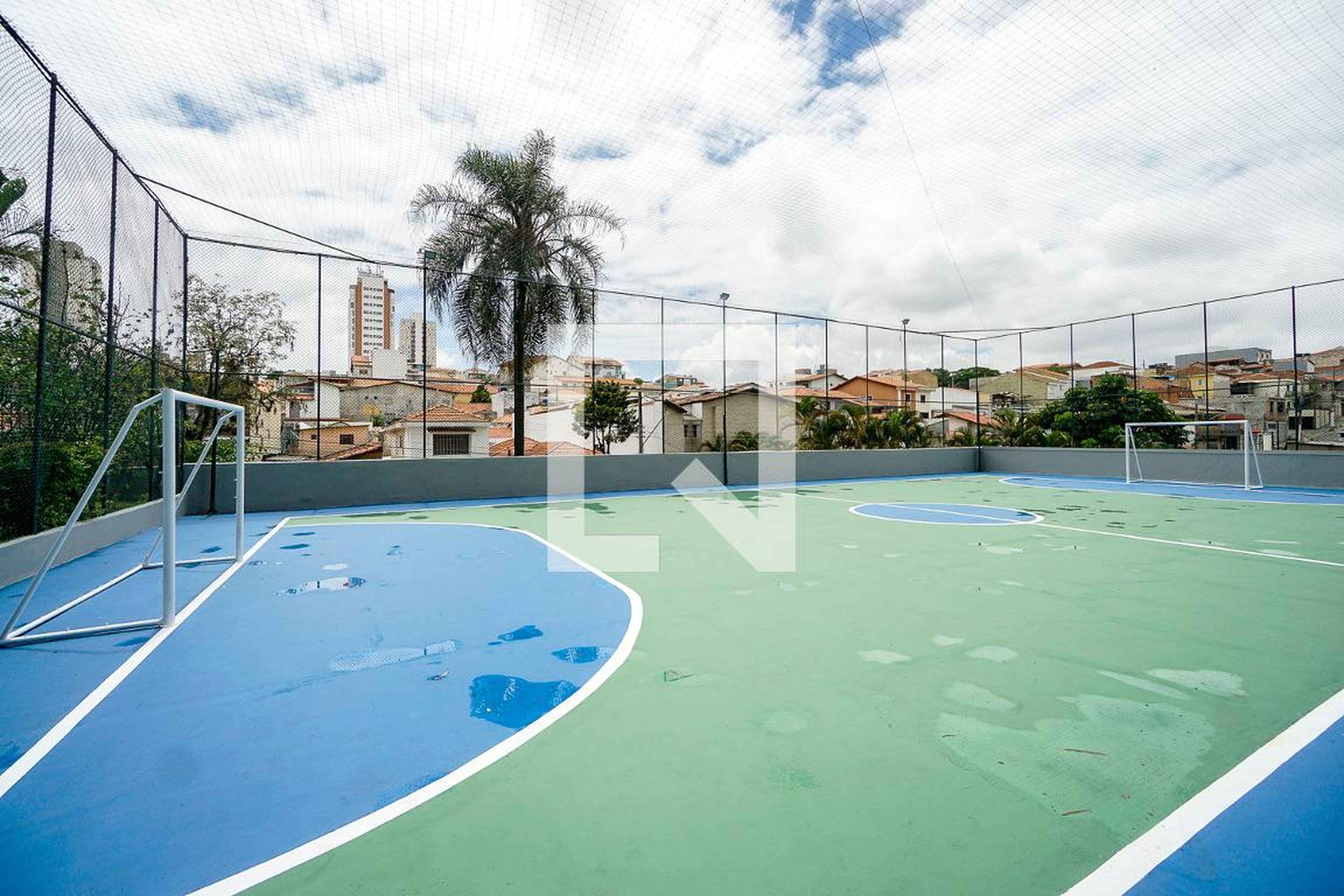 Quadra poliesportiva - Edifício Jardins de Louvre