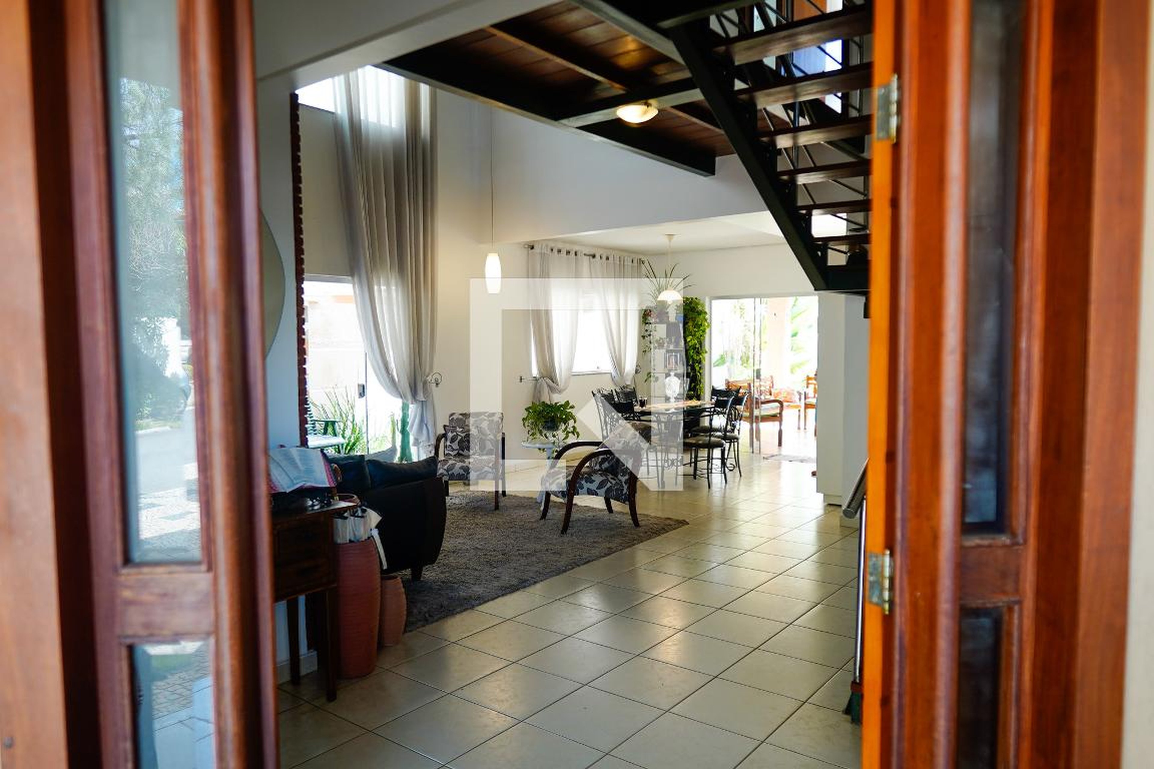 Hall de entrada Condomínio em Alameda E, 5