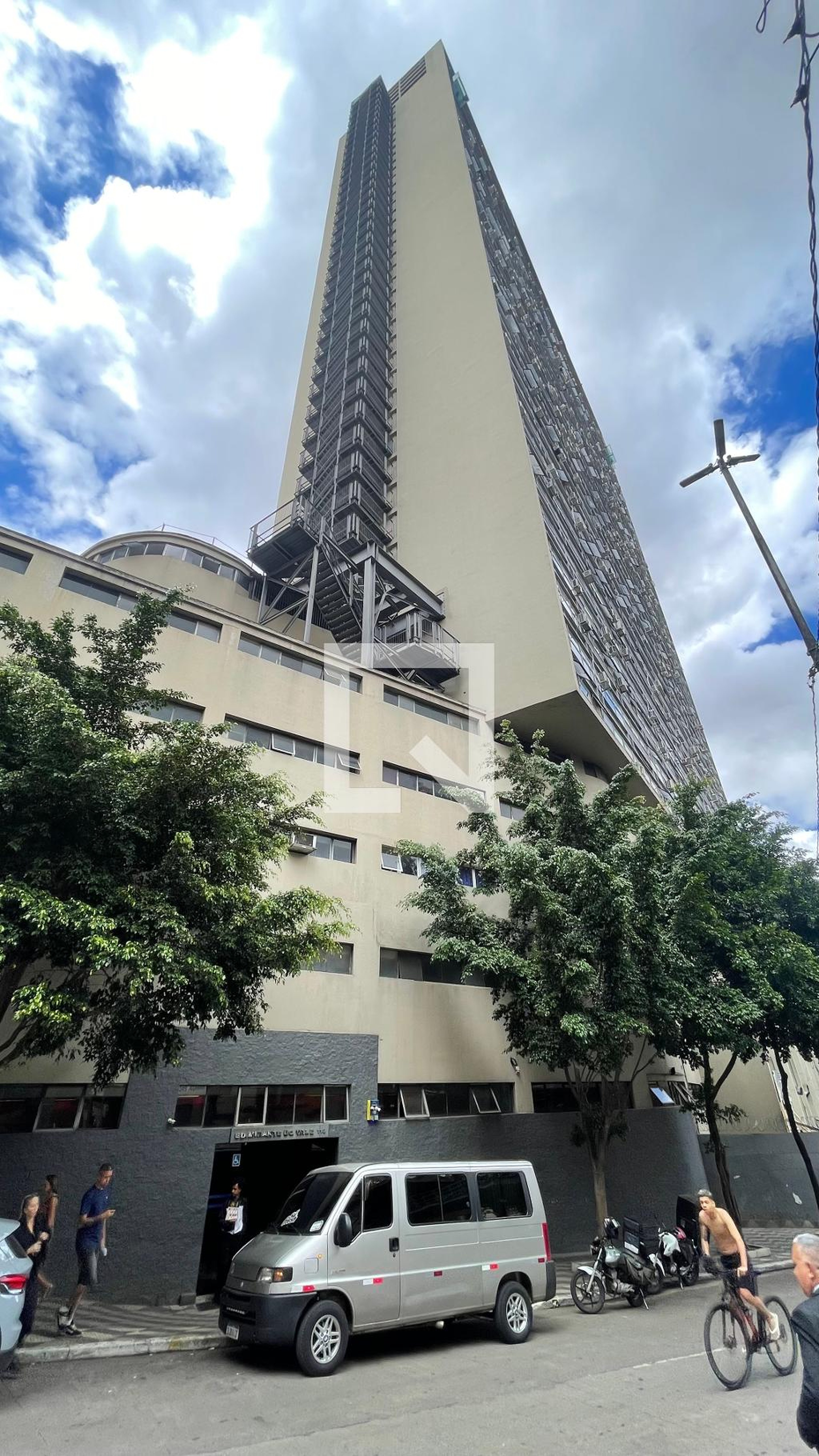 Fachada Edifício Mirante do Vale
