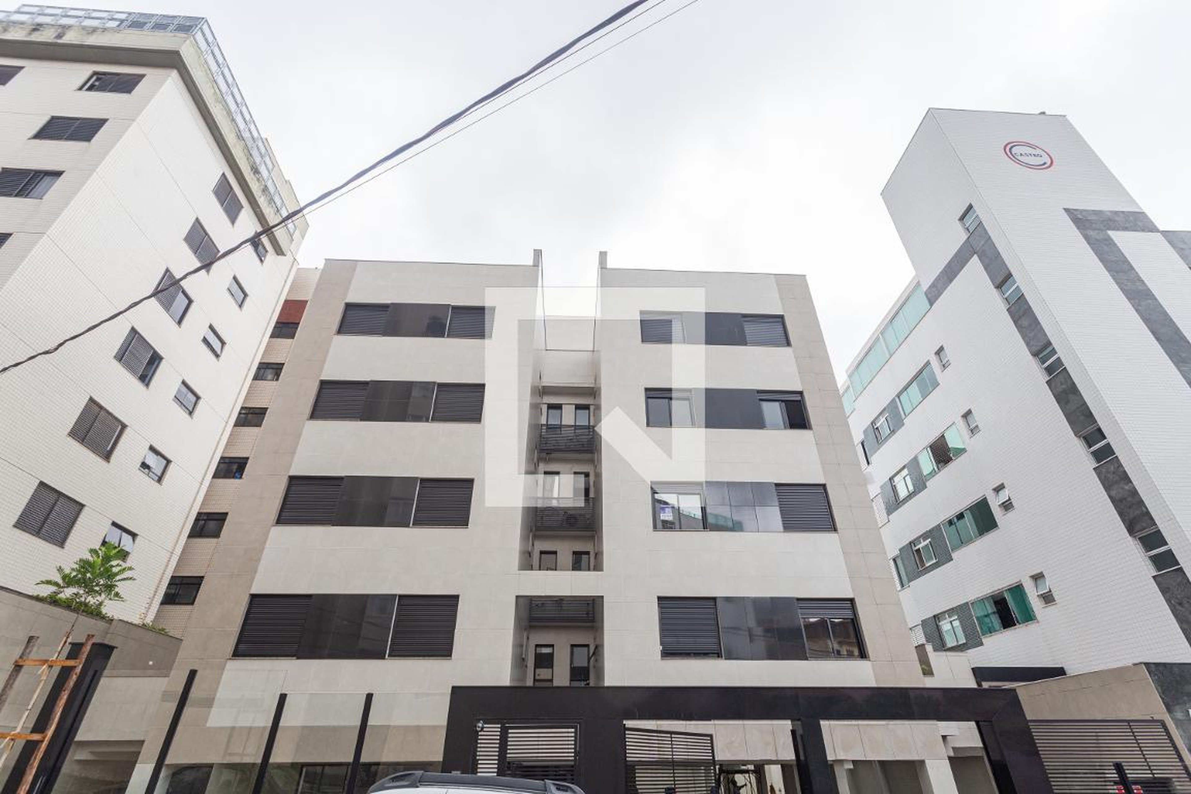 Fachada Condomínio em Rua Inspetor Nilo Seabra, 57