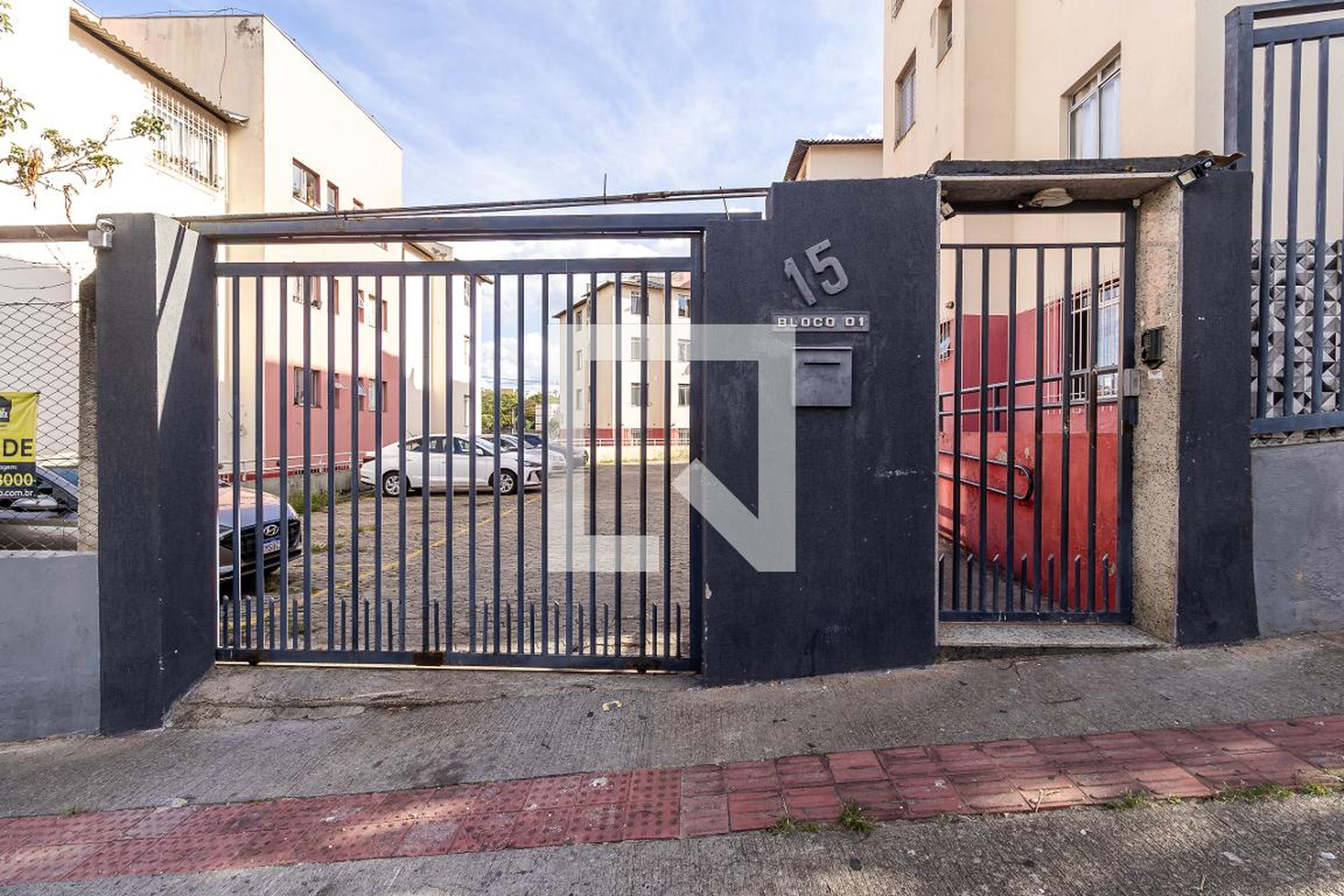 Fachada Condomínio em Rua Raimundo Correa, 15