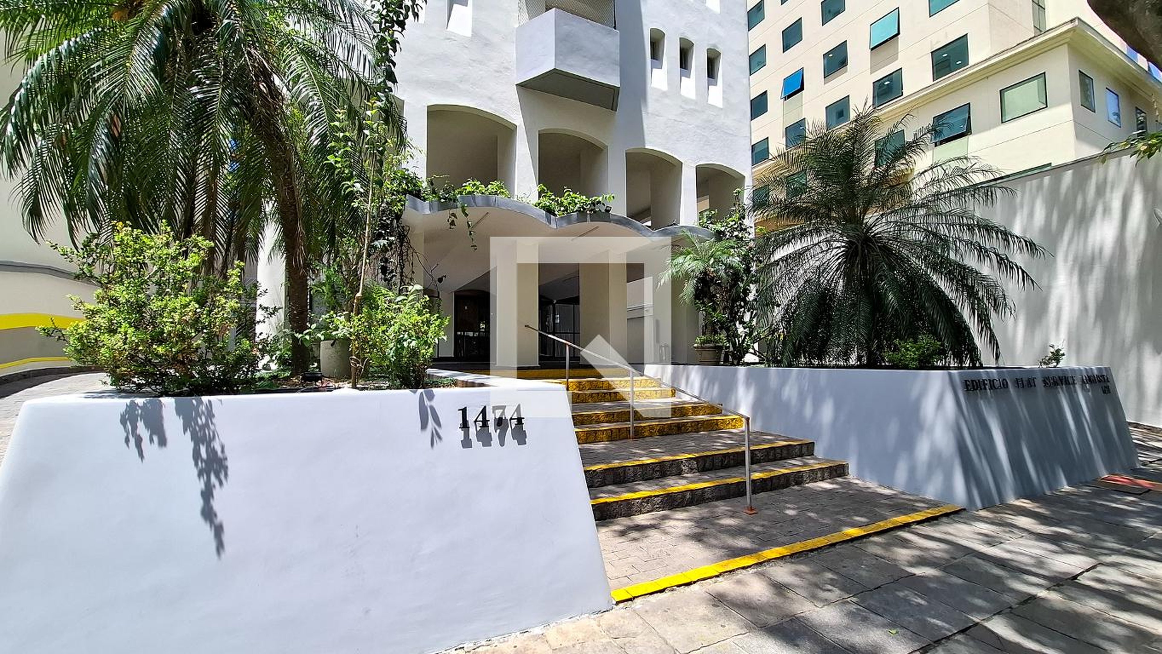 Fachada do Prédio Edifício Flat Service Augusta