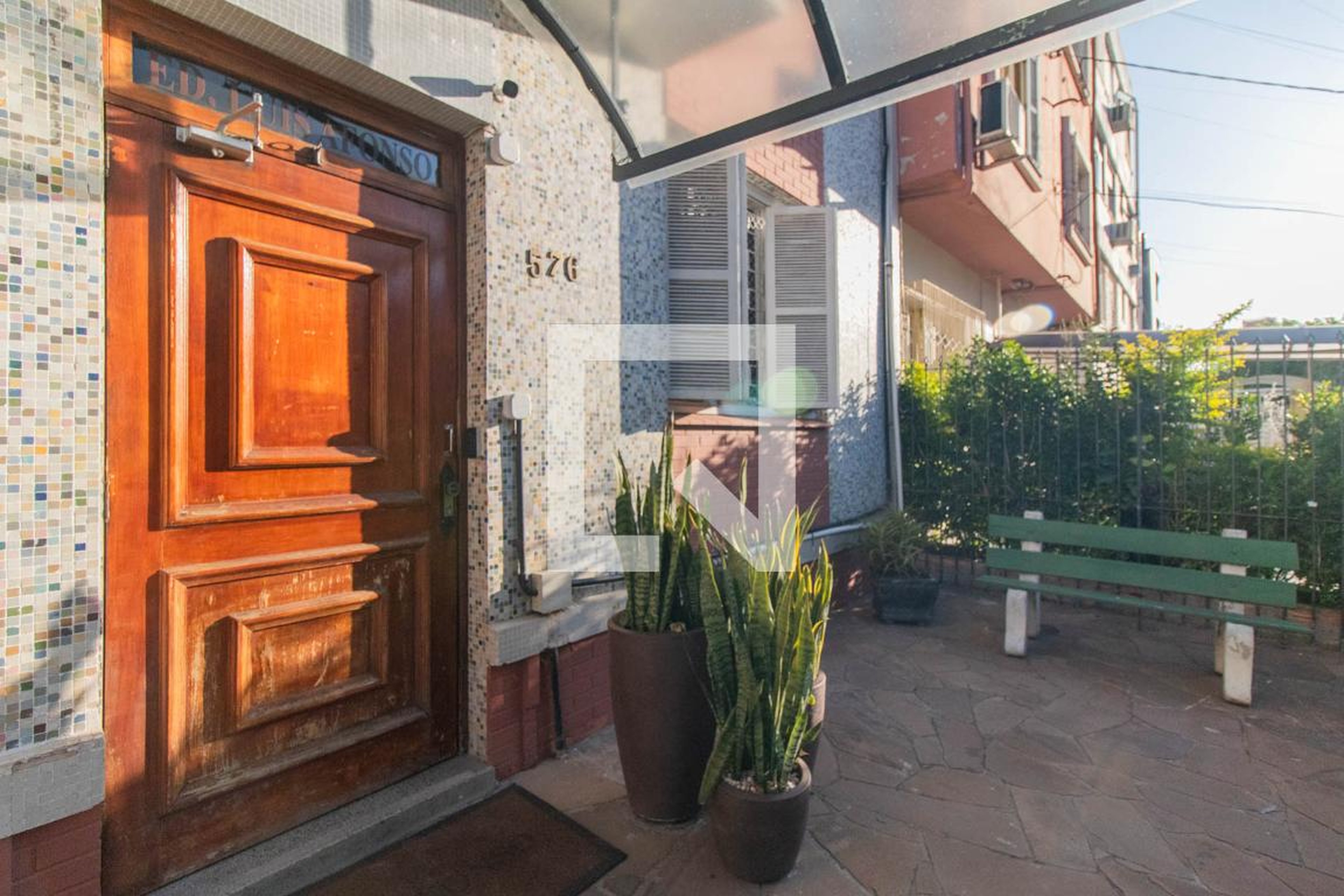 Entrada - Luis Afonso