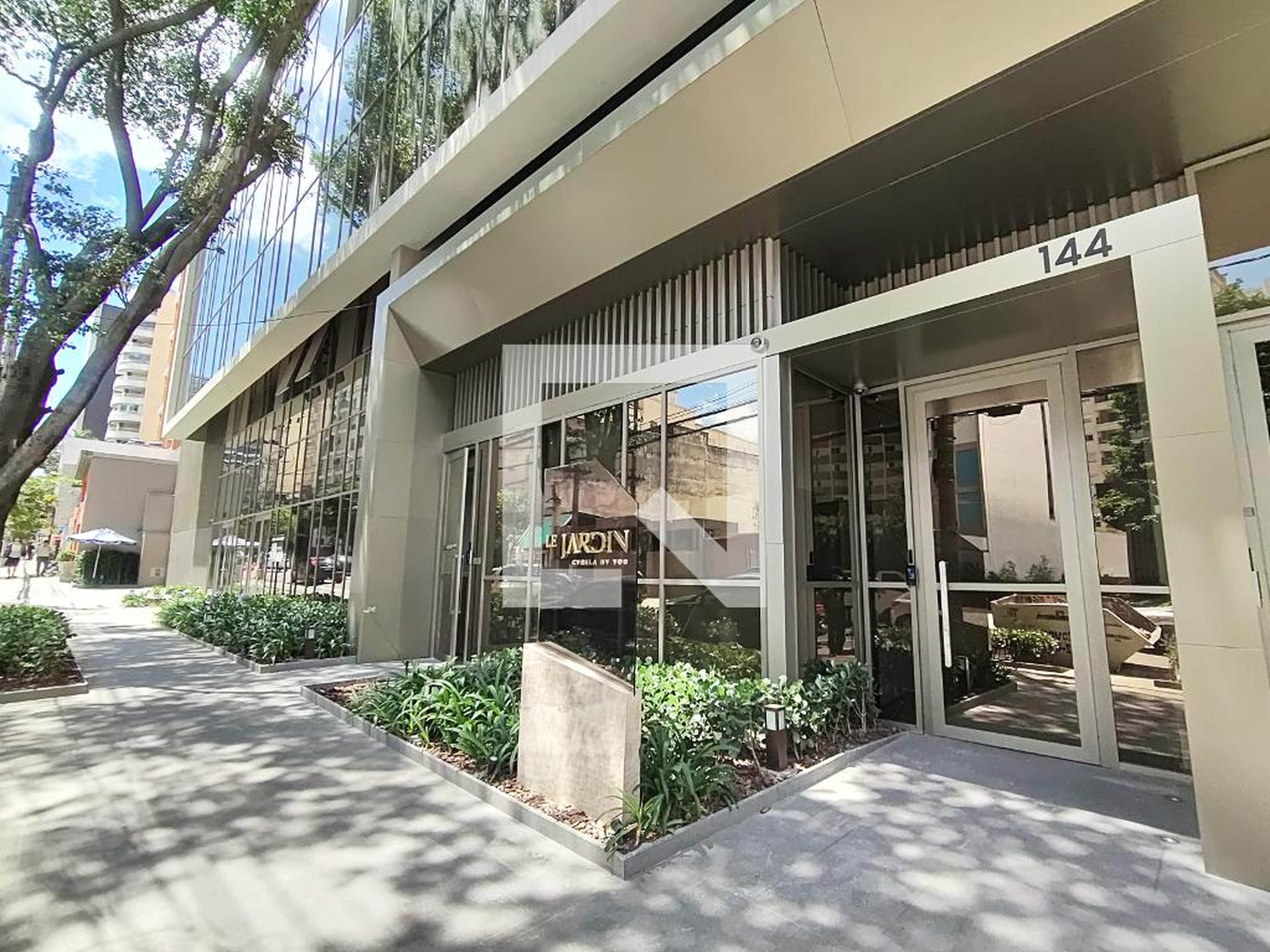 Fachada Condomínio Le Jardin Cyrela by YOO