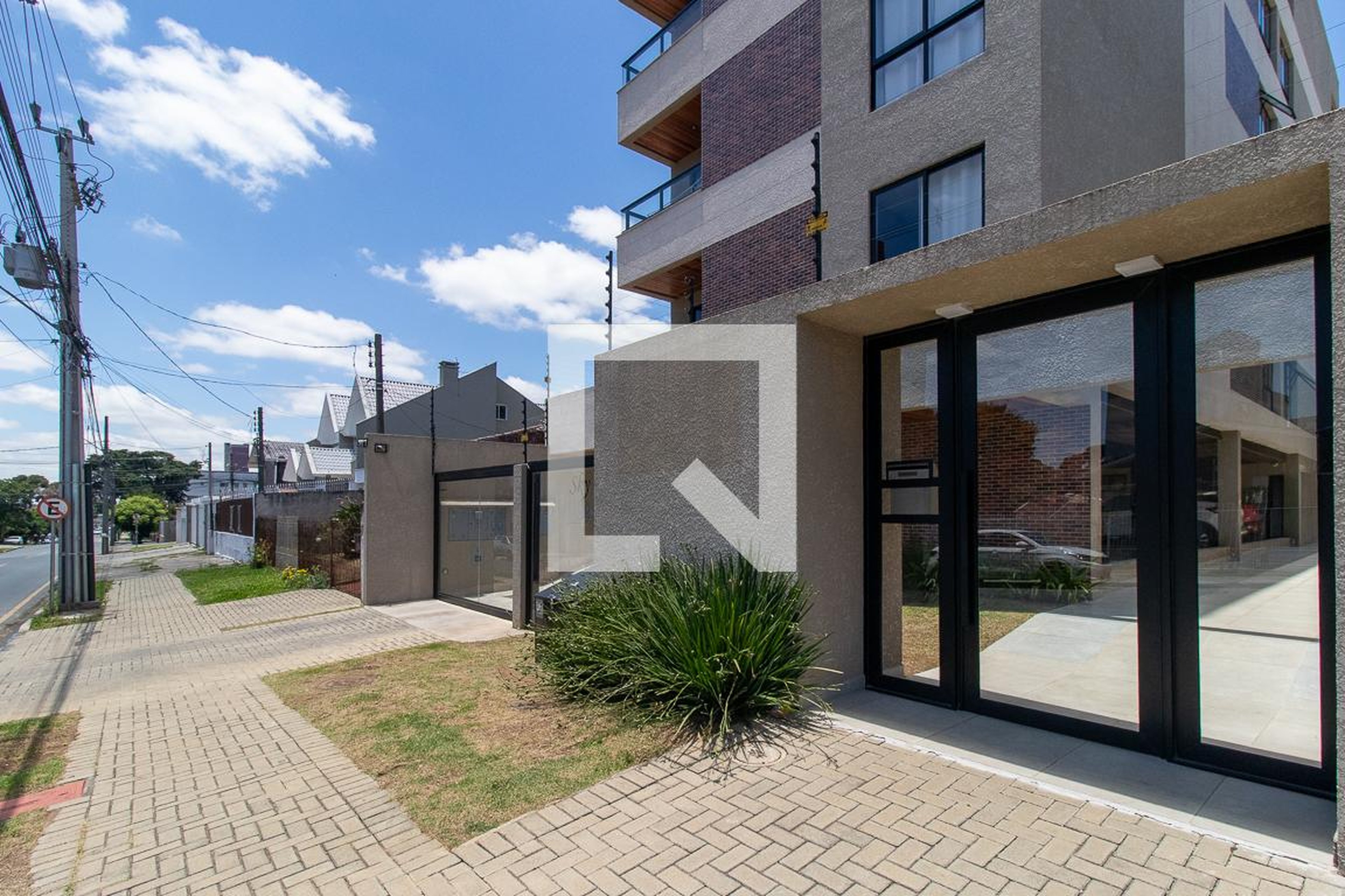 Fachada Condomínio em Rua Paraíba, 3245