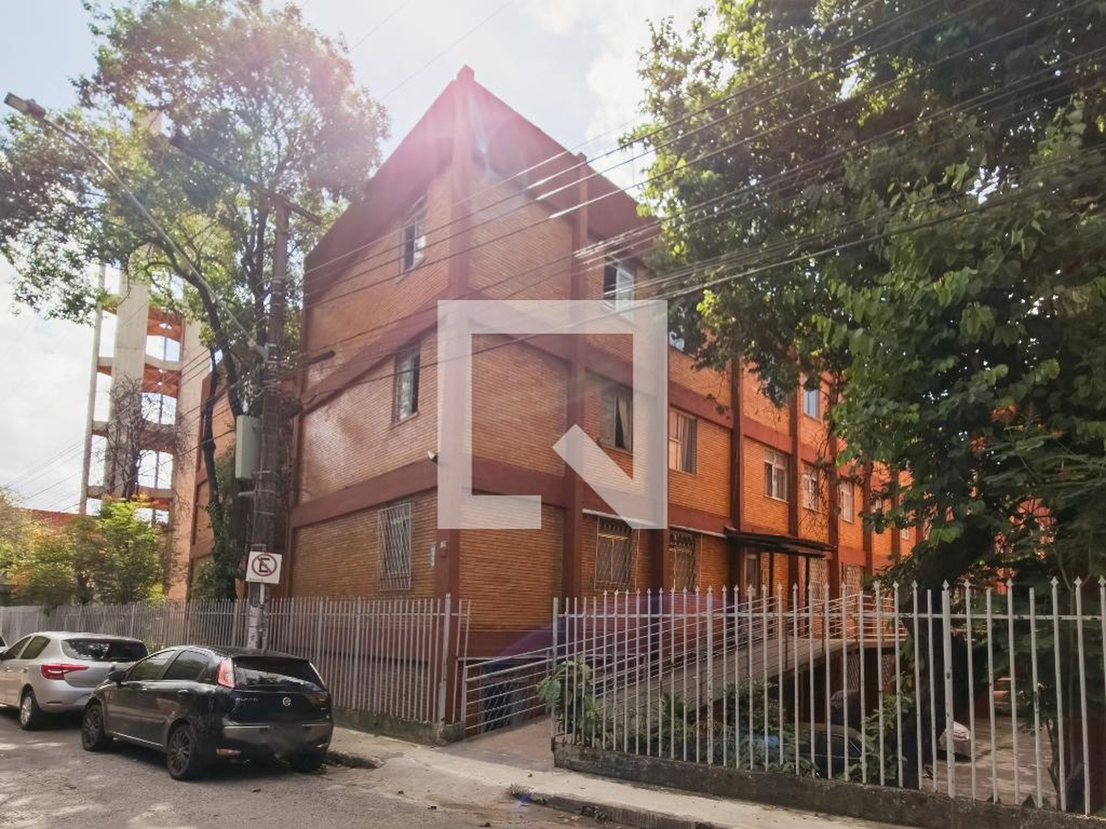 Fachada Condomínio em Rua Perimetral, 204