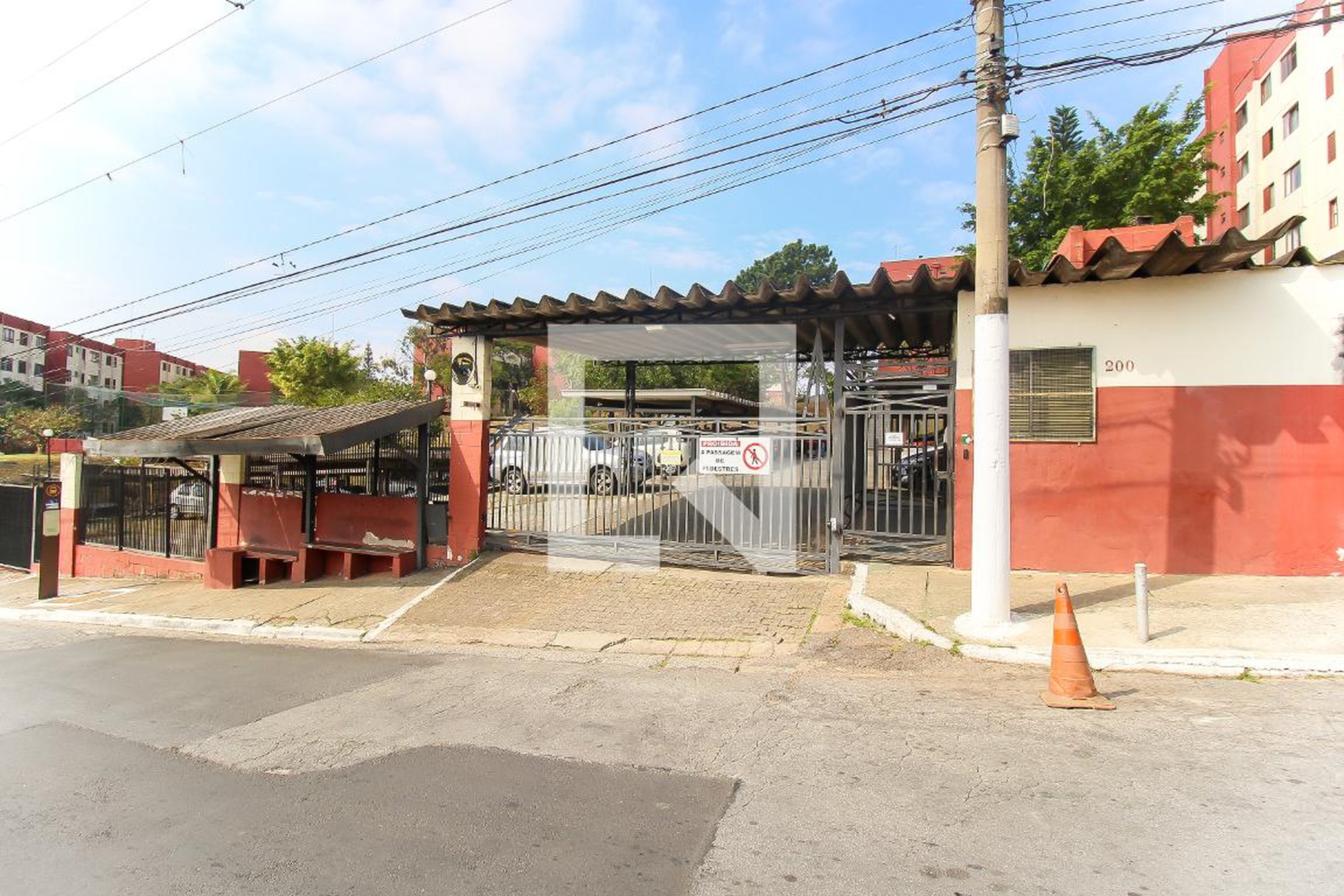 Fachada do Prédio Condomínio Conjunto Araucarias II-B