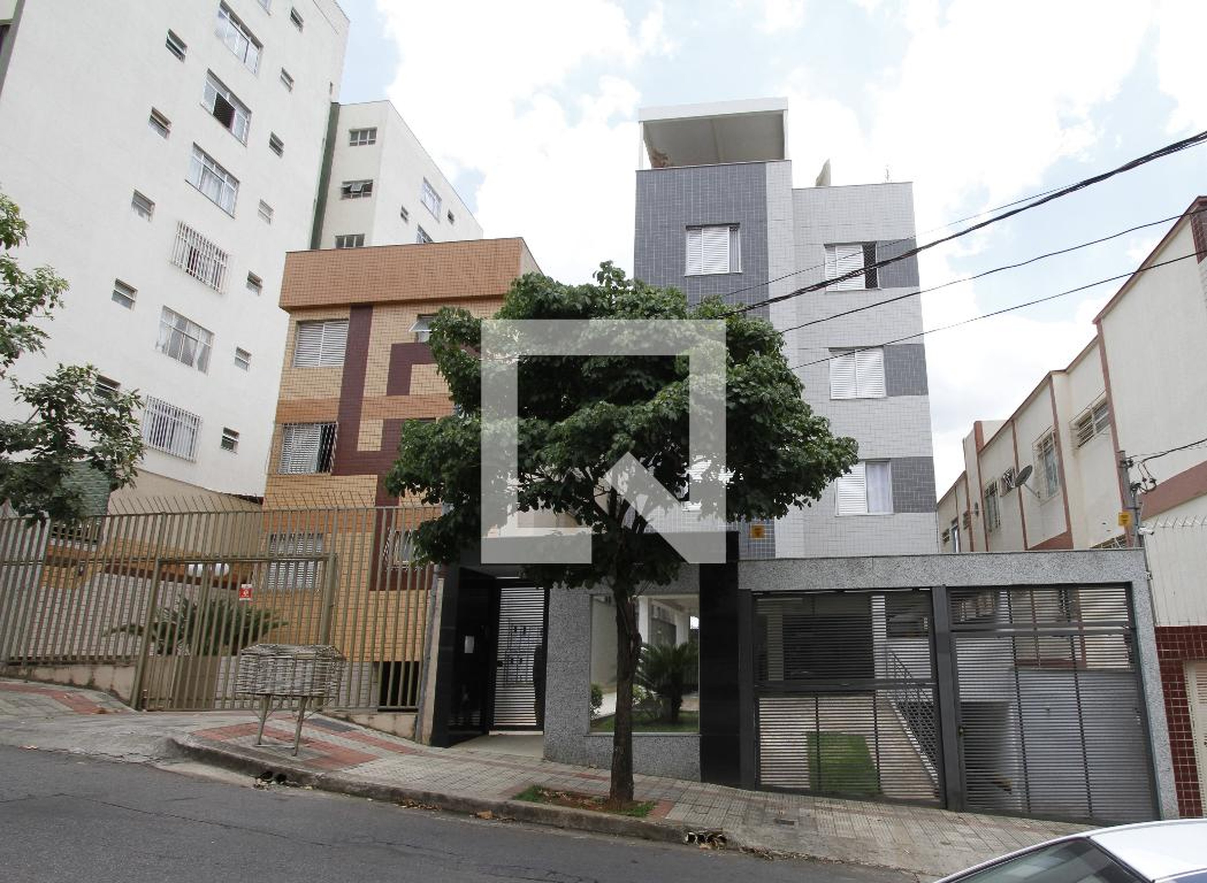 Fachada do Prédio Condomínio em Rua Santos, 723