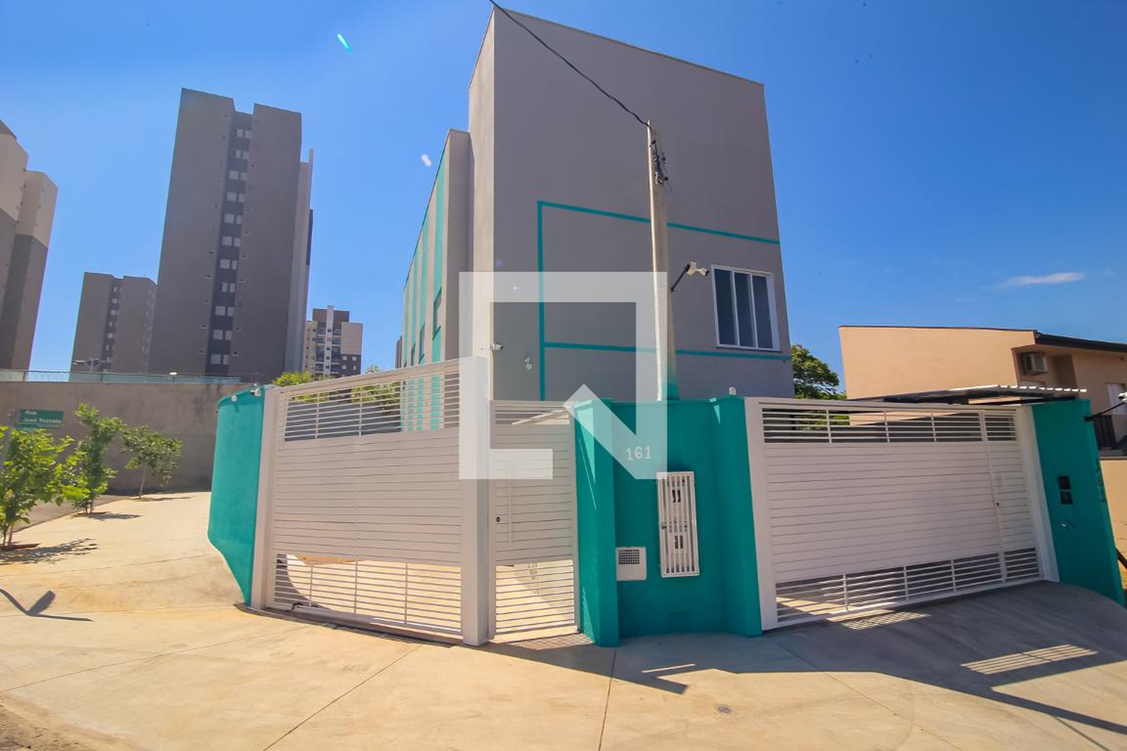 Fachada do Prédio Condomínio em Rua José Tozzato, 161