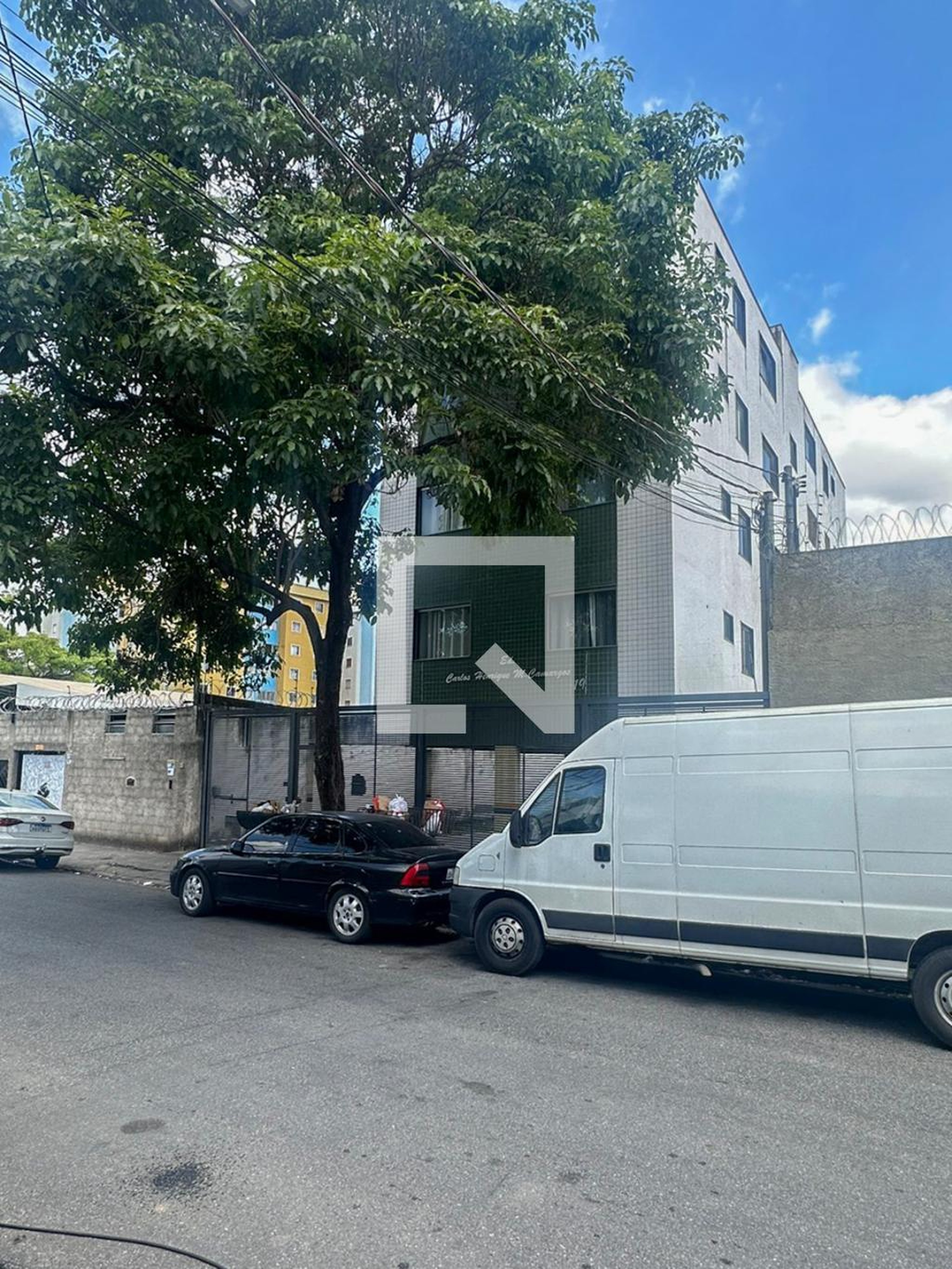 Fachada Condomínio em Rua Judith Binatti, 19