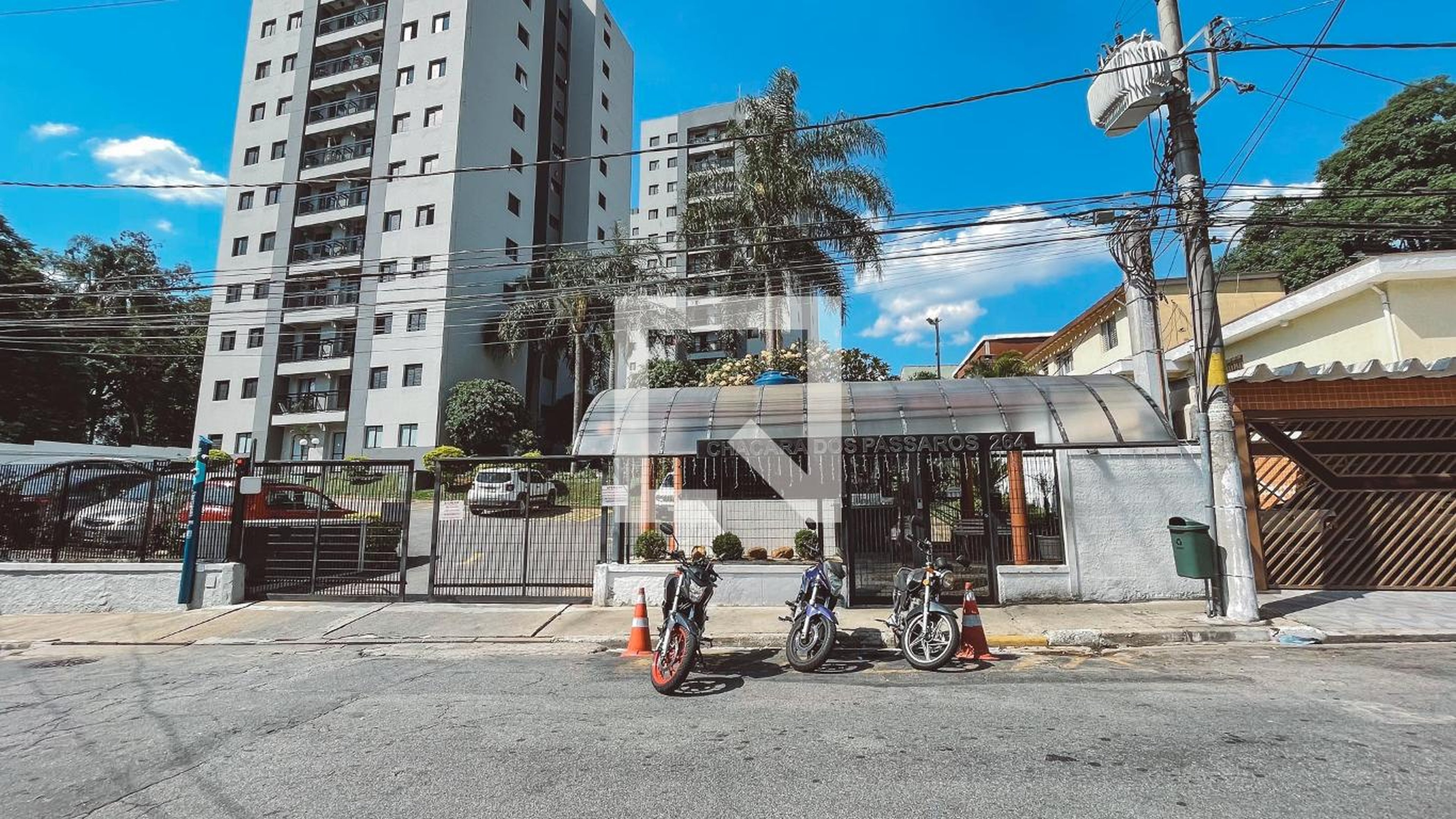 Fachada do Prédio Condomínio Chácara dos Pássaros