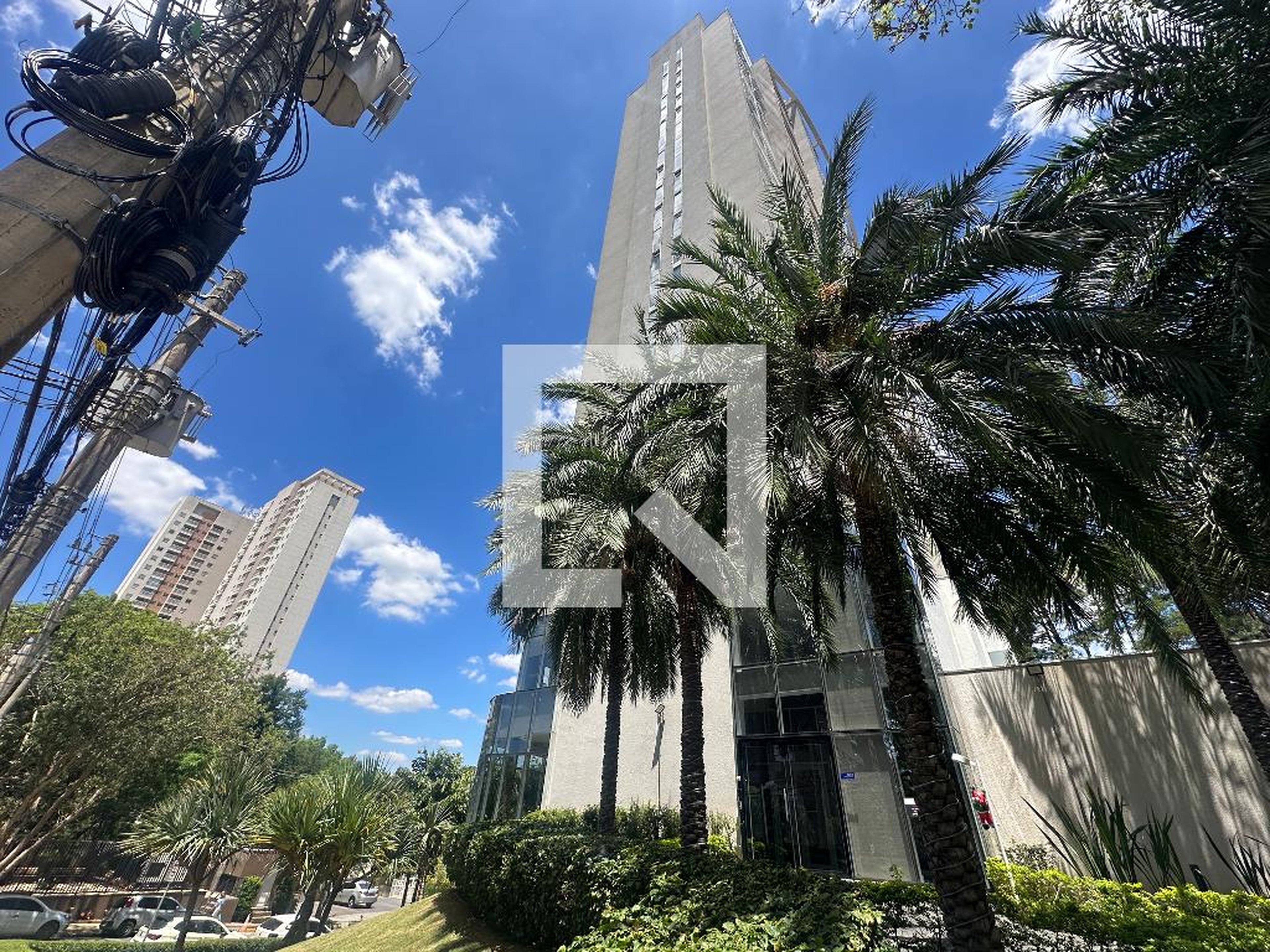 Fachada Condomínio Glass Alphaville