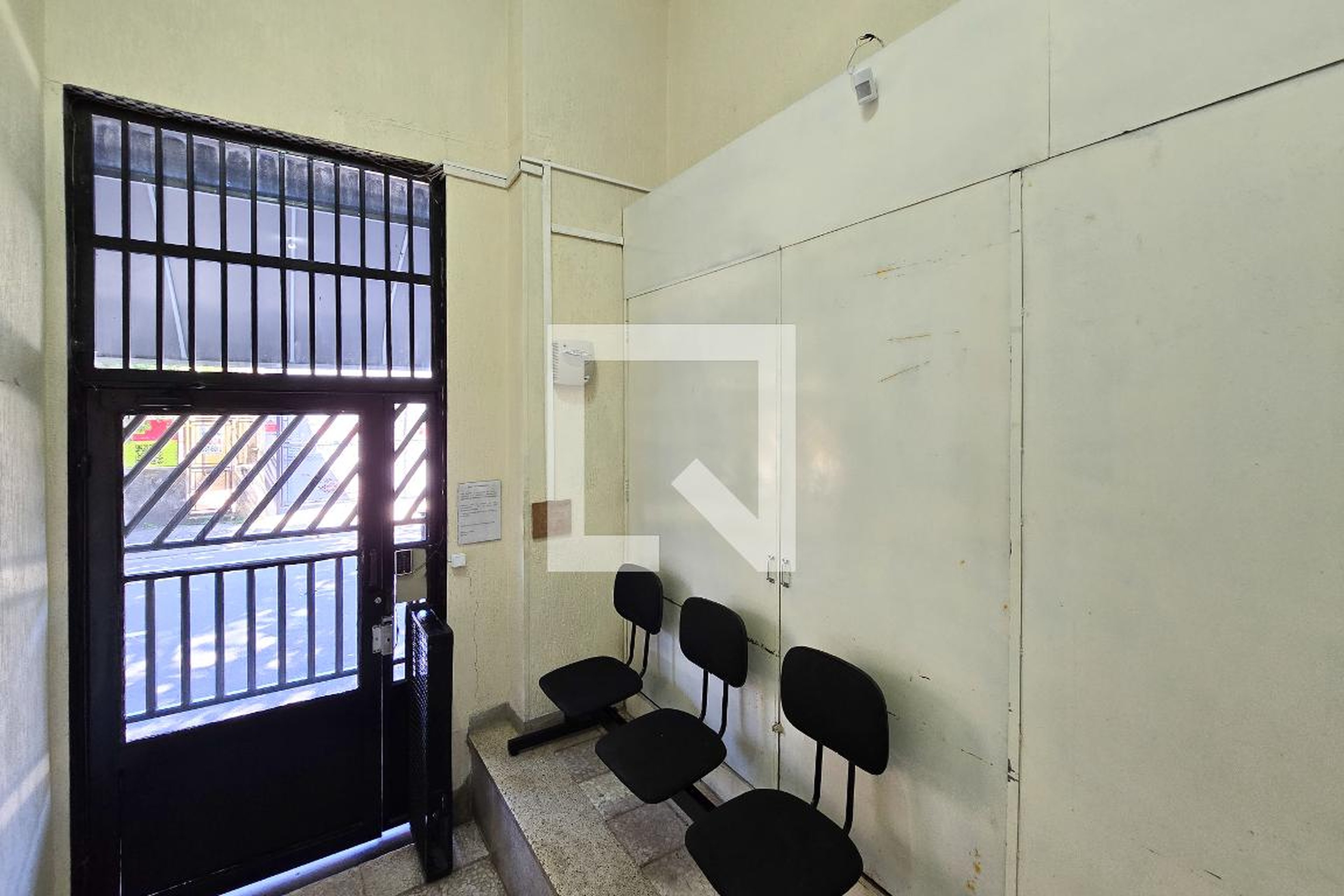 Hall - Maria do Céu