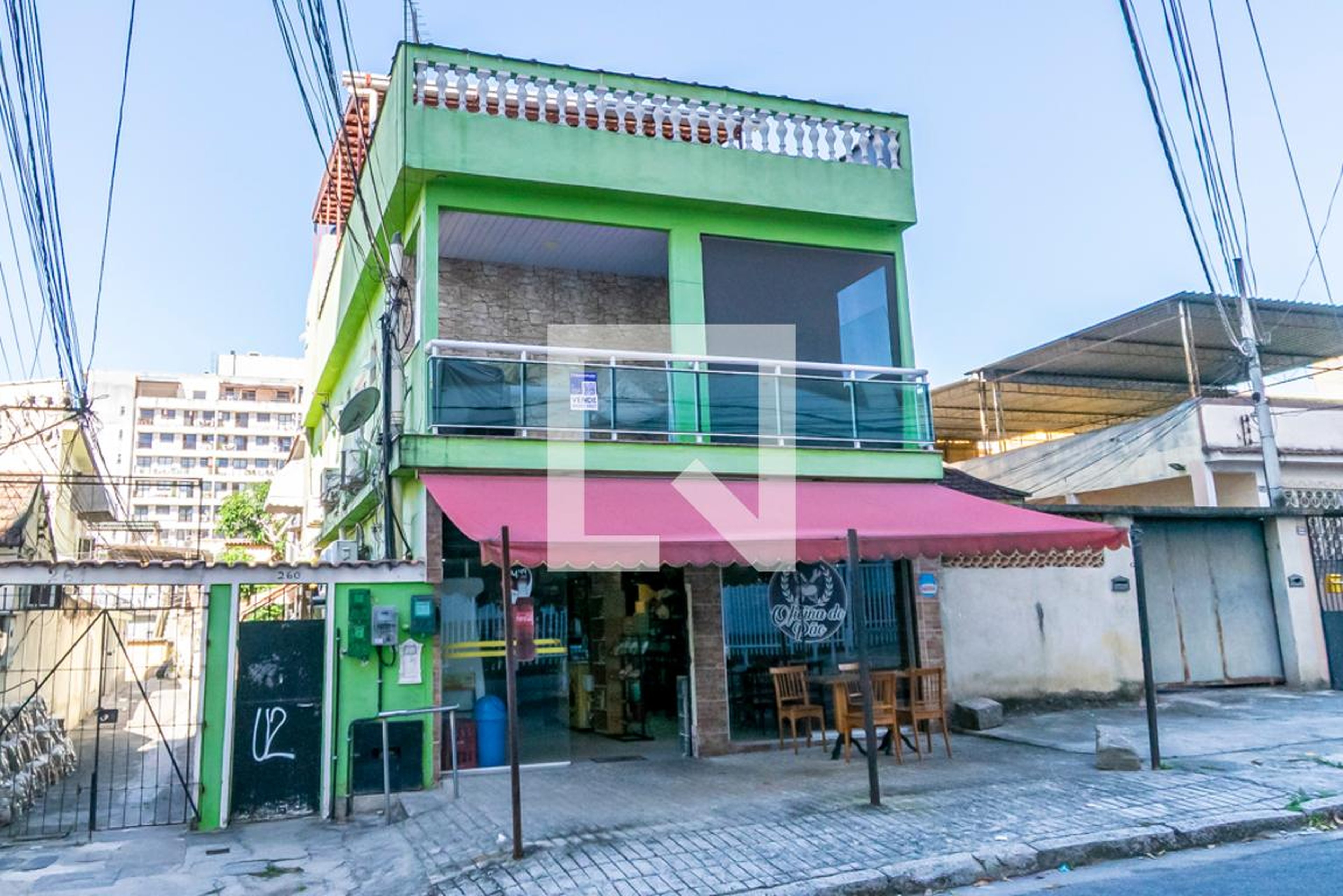 Fachada do Prédio Condomínio em Rua Bernardo Taveira, 260