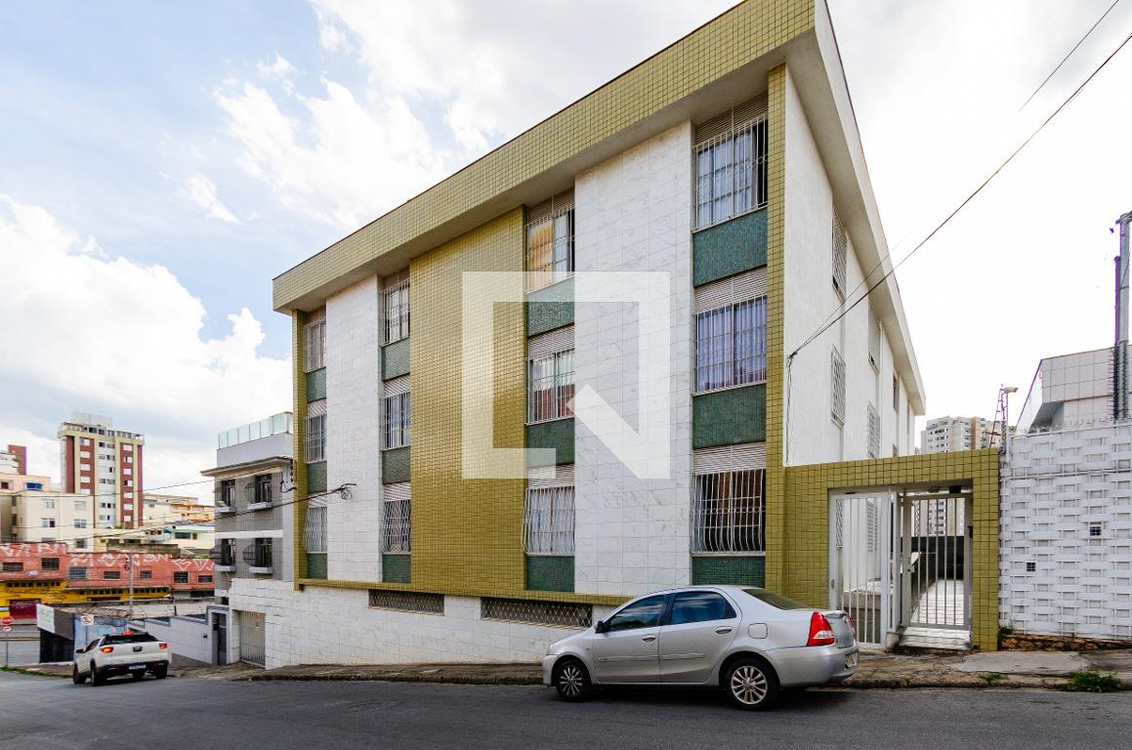 Fachada Condomínio em Rua Contria, 578