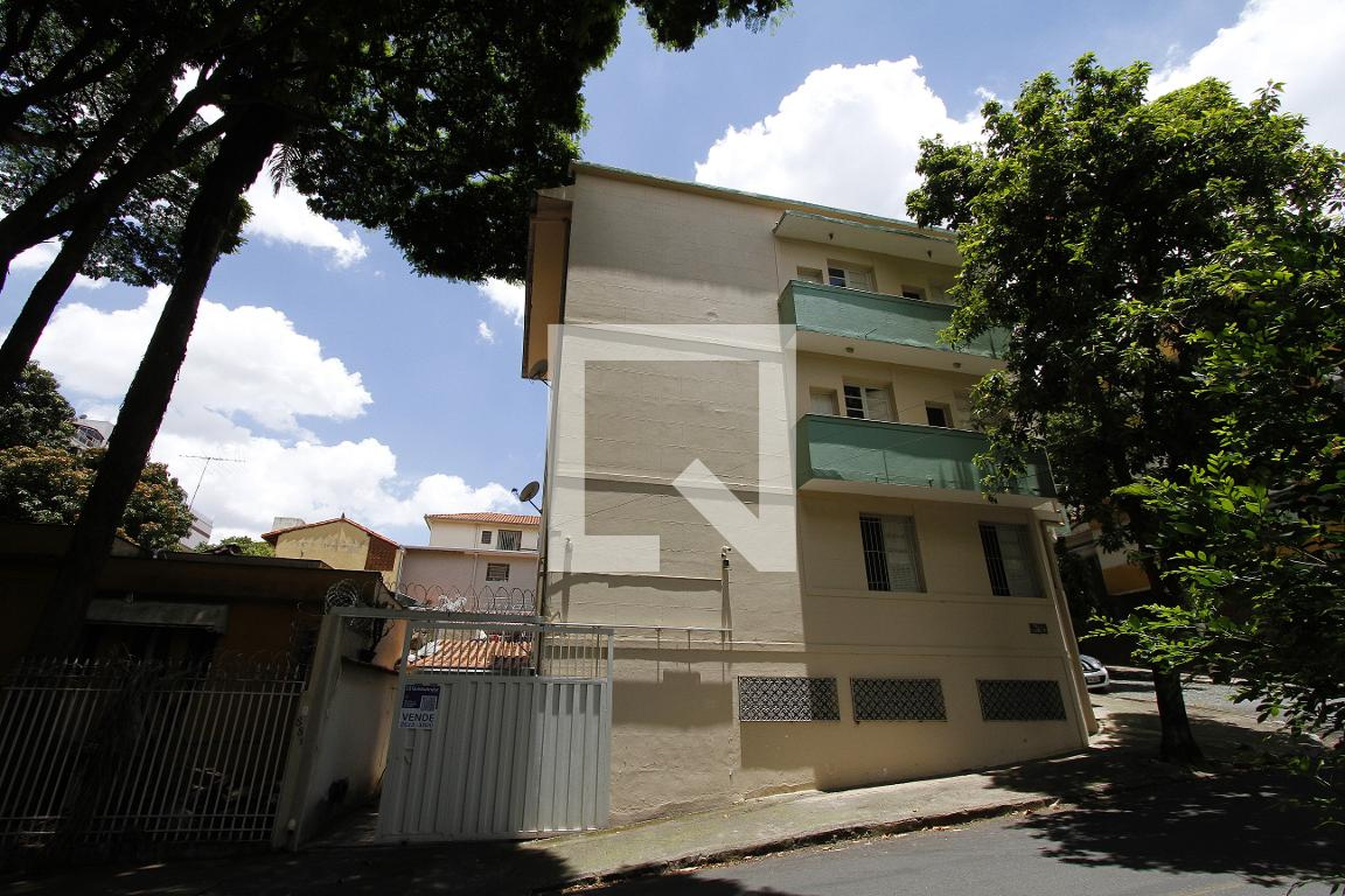 Fachada Condomínio em Rua Teodoro de Abreu, 274