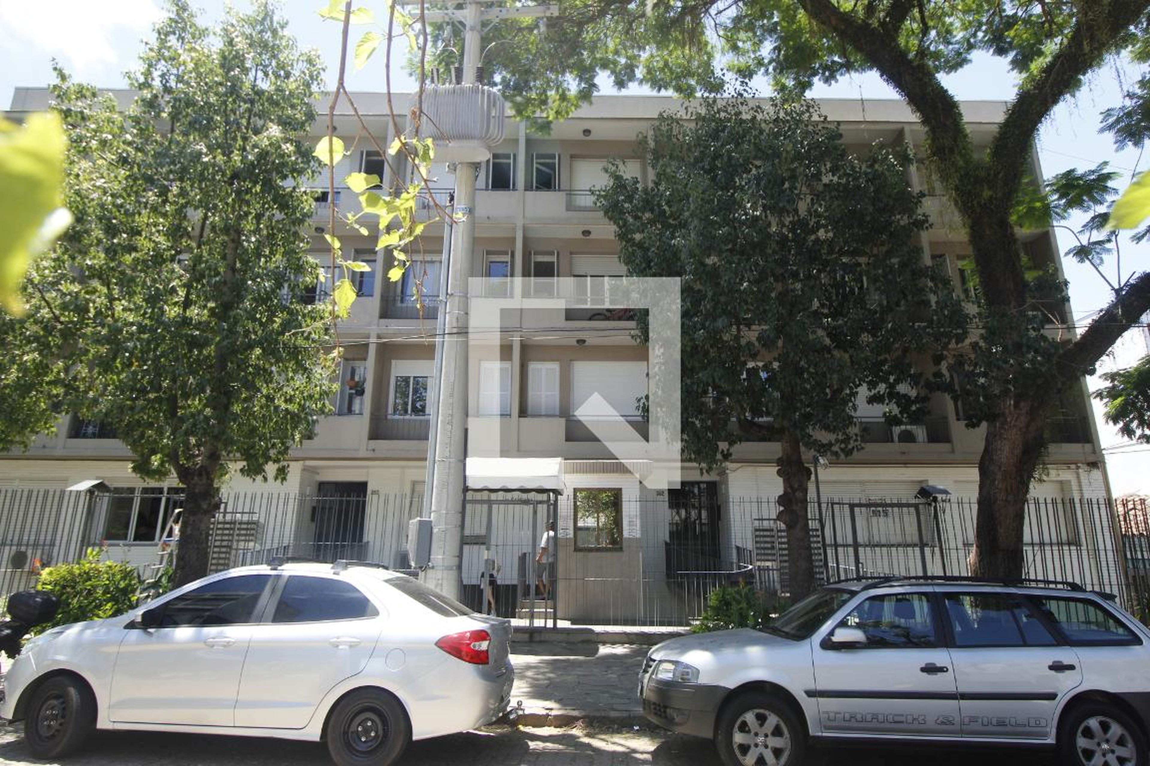 Fachada Condomínio em Rua São Vicente, 360