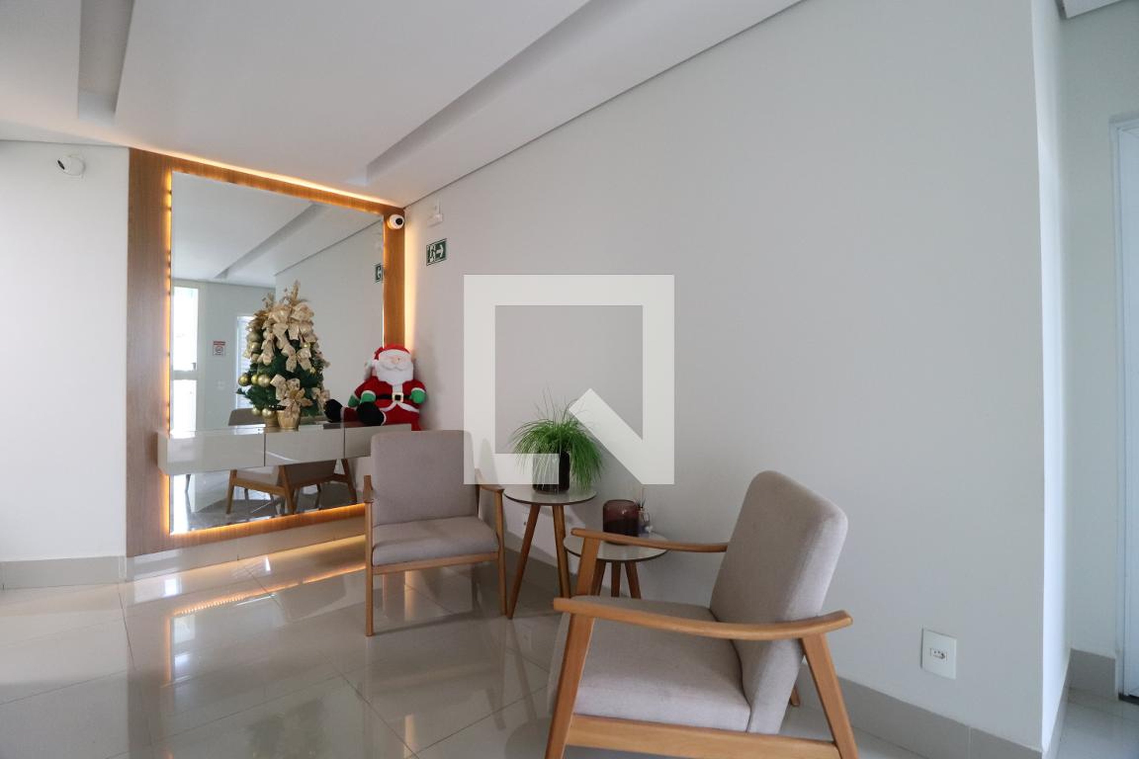 Hall de entrada Condomínio em Avenida Itaipú, 129