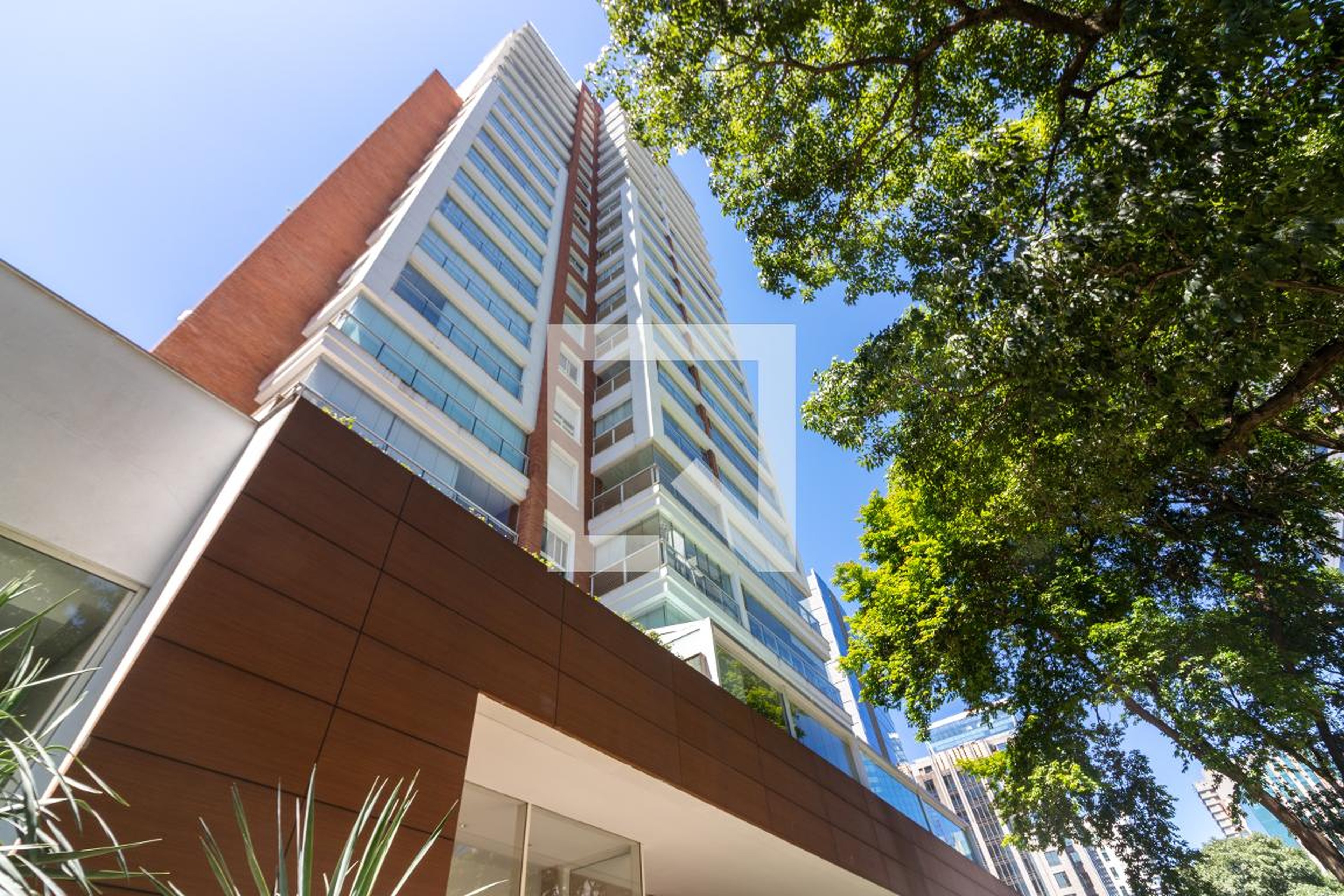 Fachada do Prédio Condomínio Leopoldo 695