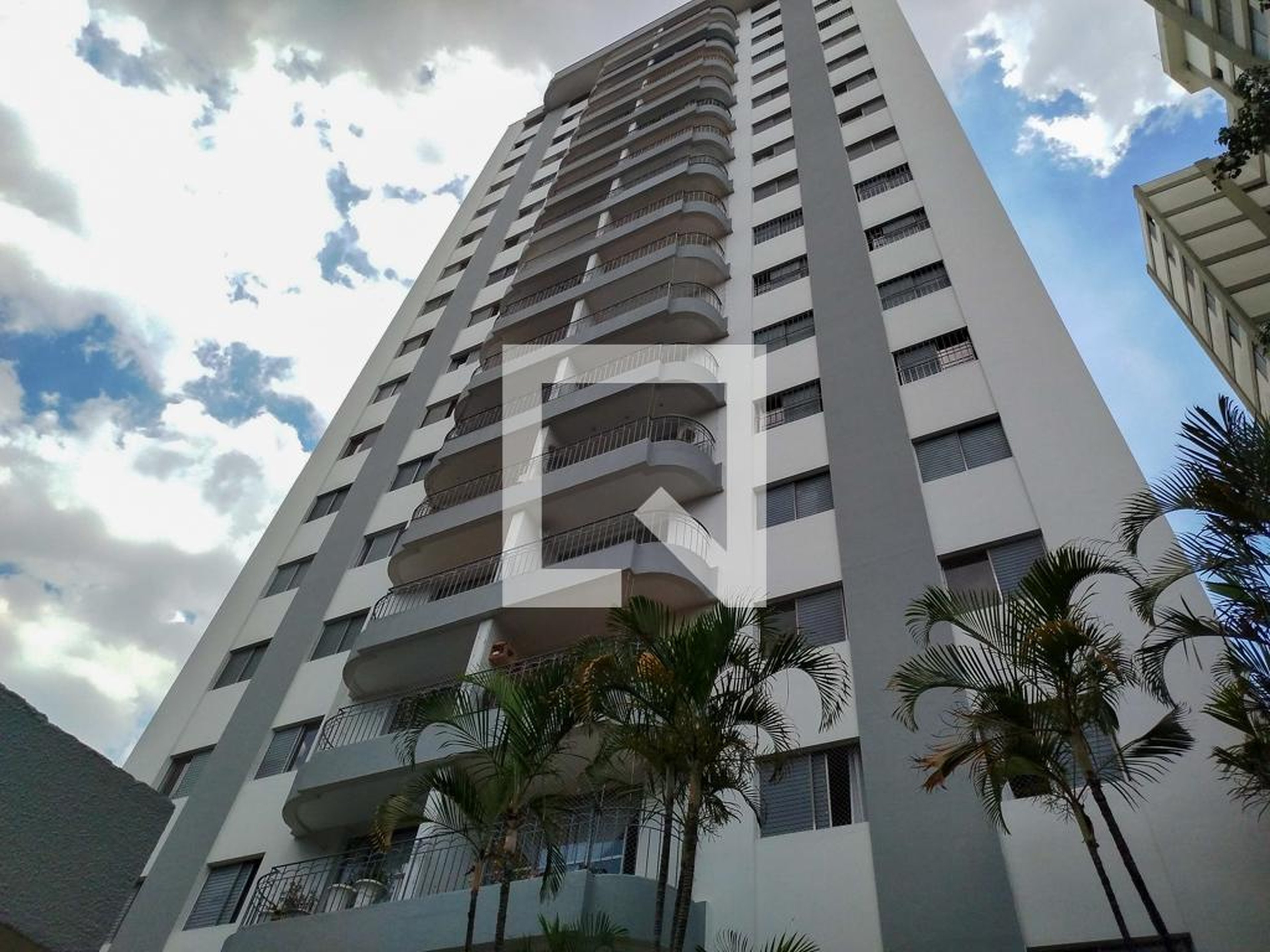 Fachada Condomínio Itatiaia