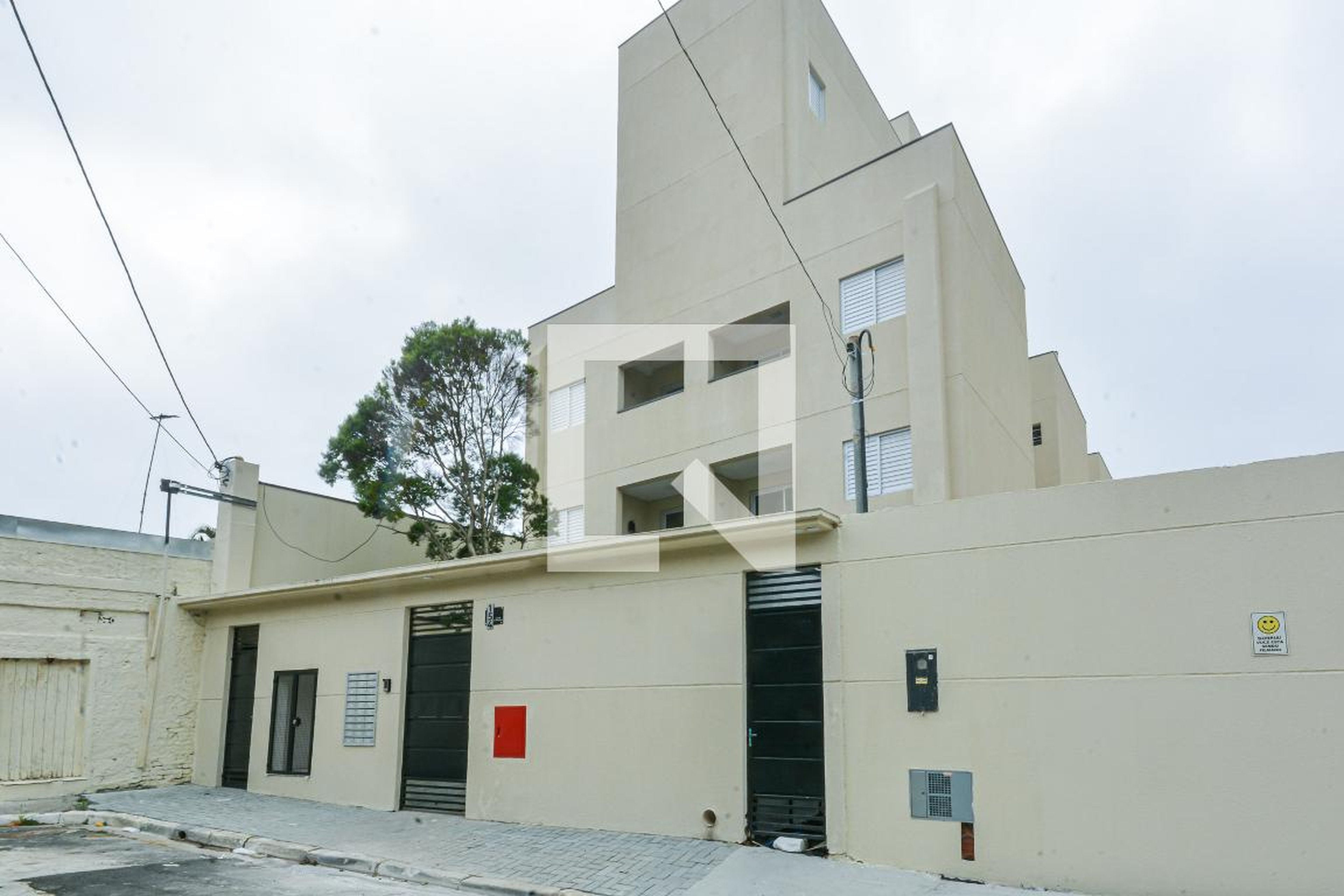 Fachada Condomínio em Rua João de Betanzos, 154