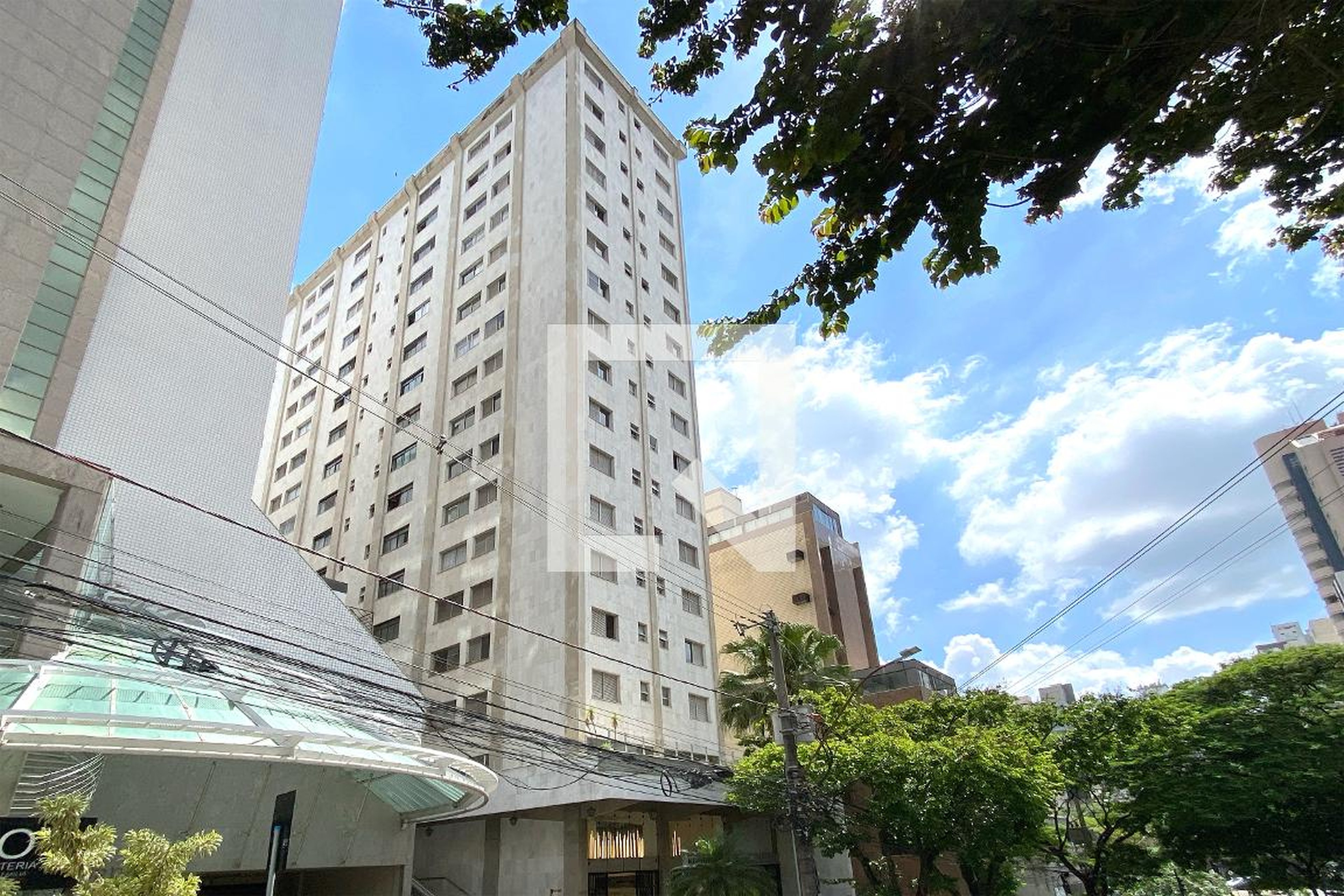 Fachada Edifício Louvre