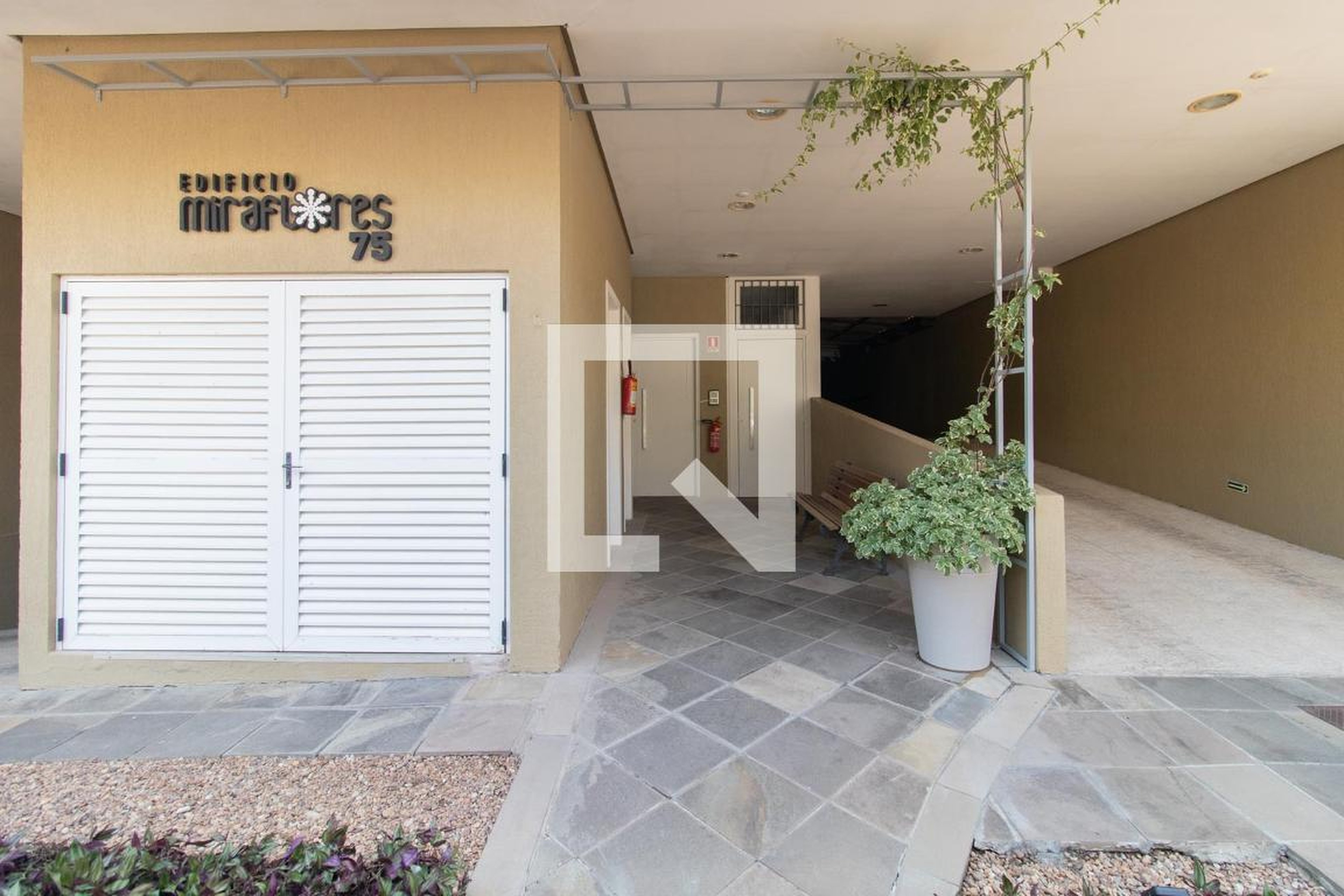 Entrada - Miraflores