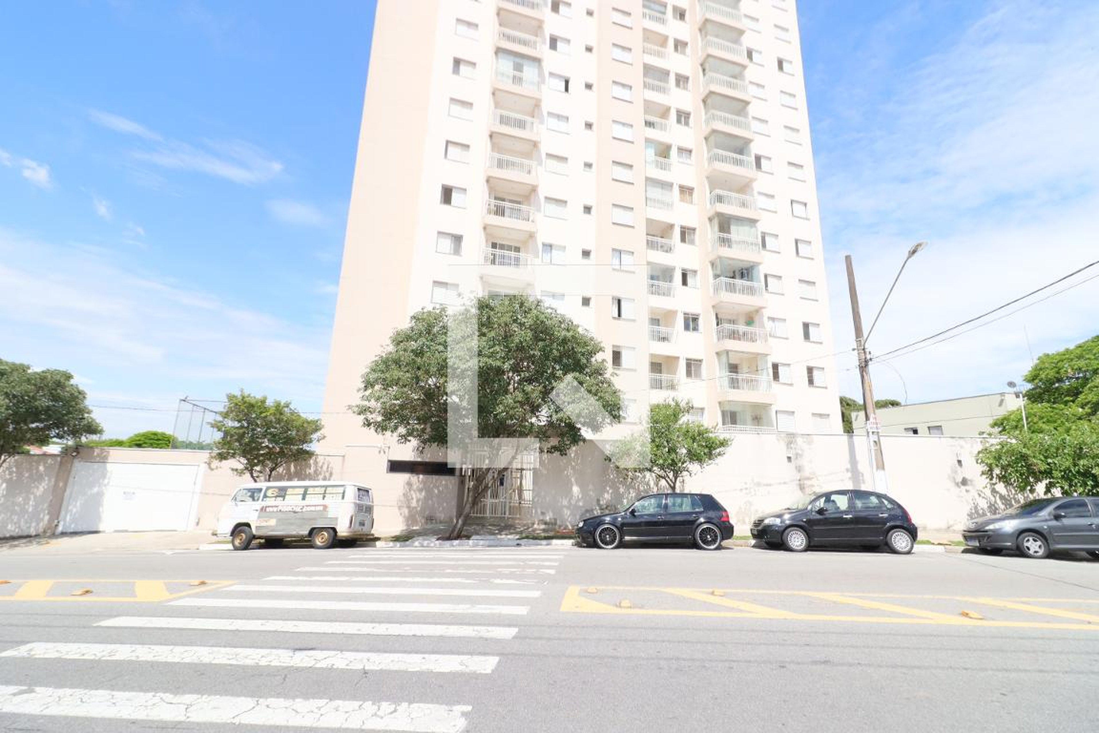 Fachada Residencial The Flowers