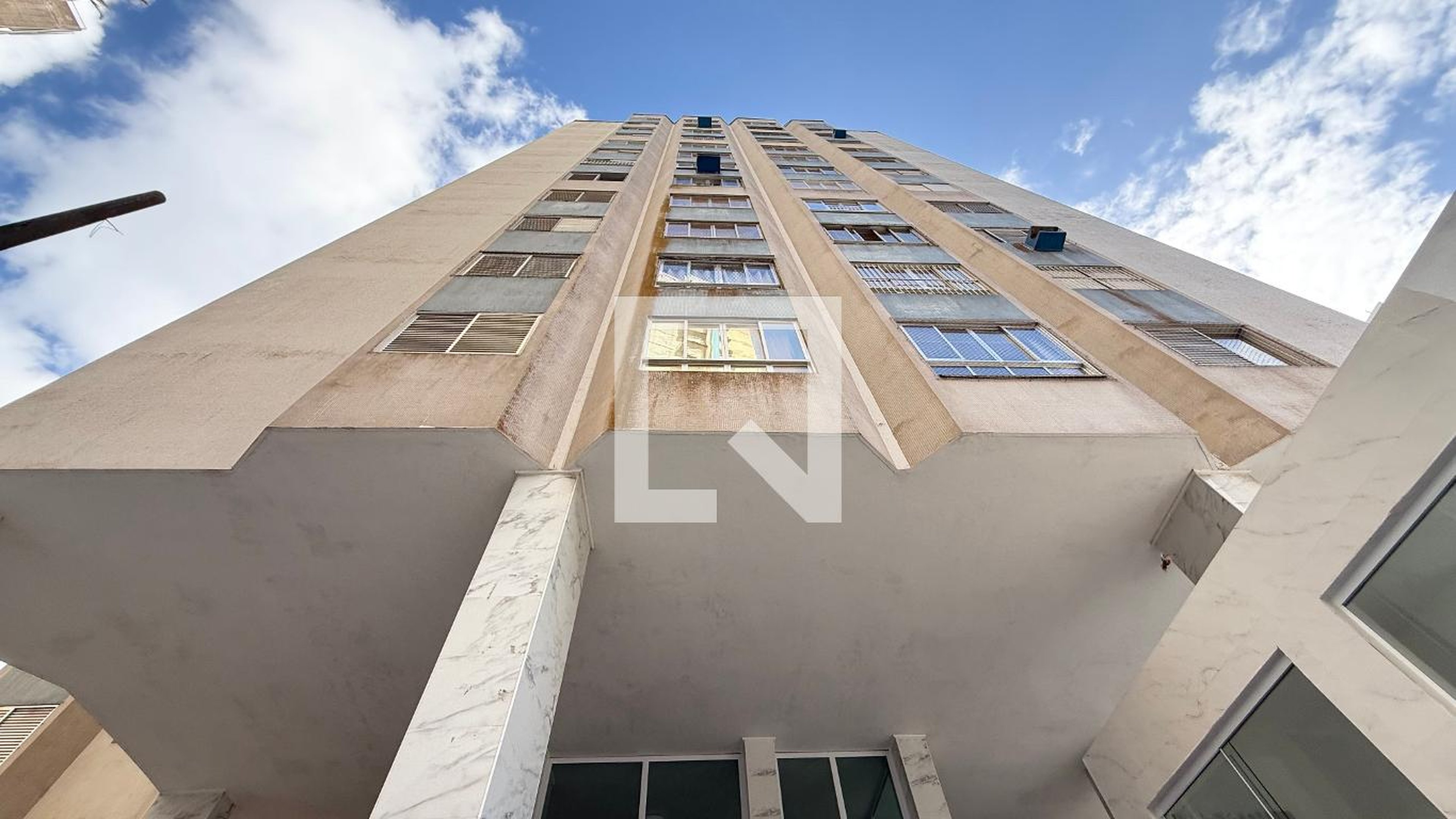 Fachada Condomínio Kampala