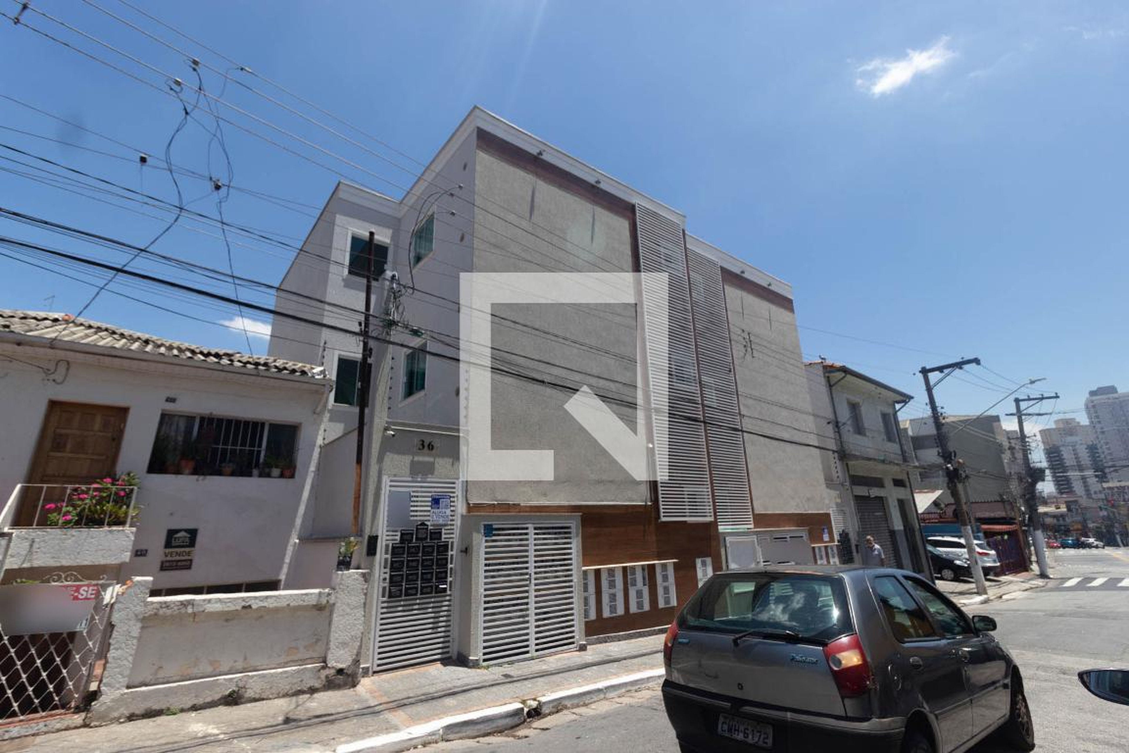 Fachada Condomínio em Rua Borges Ladário, 36